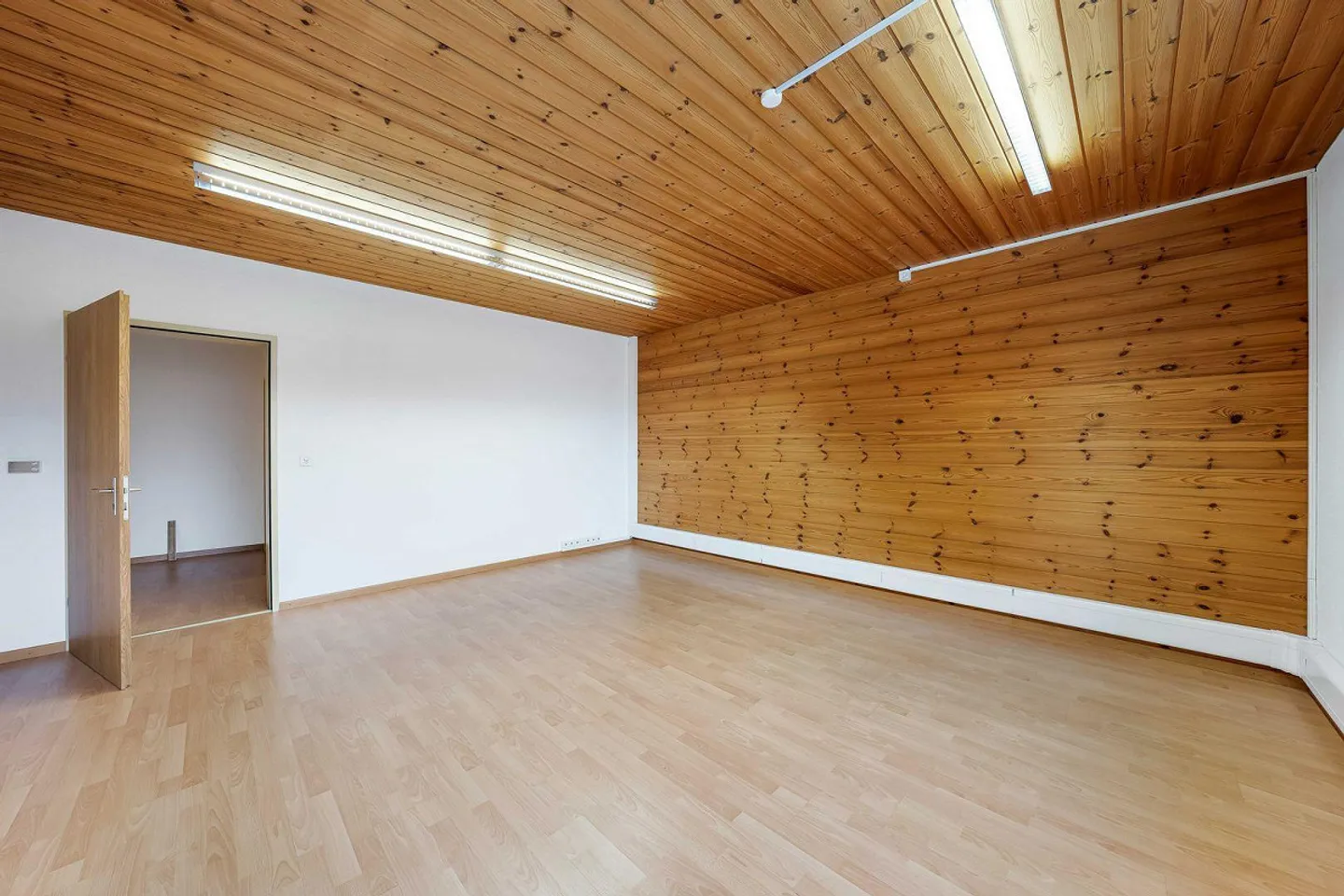 offices - Photo 12 of 16