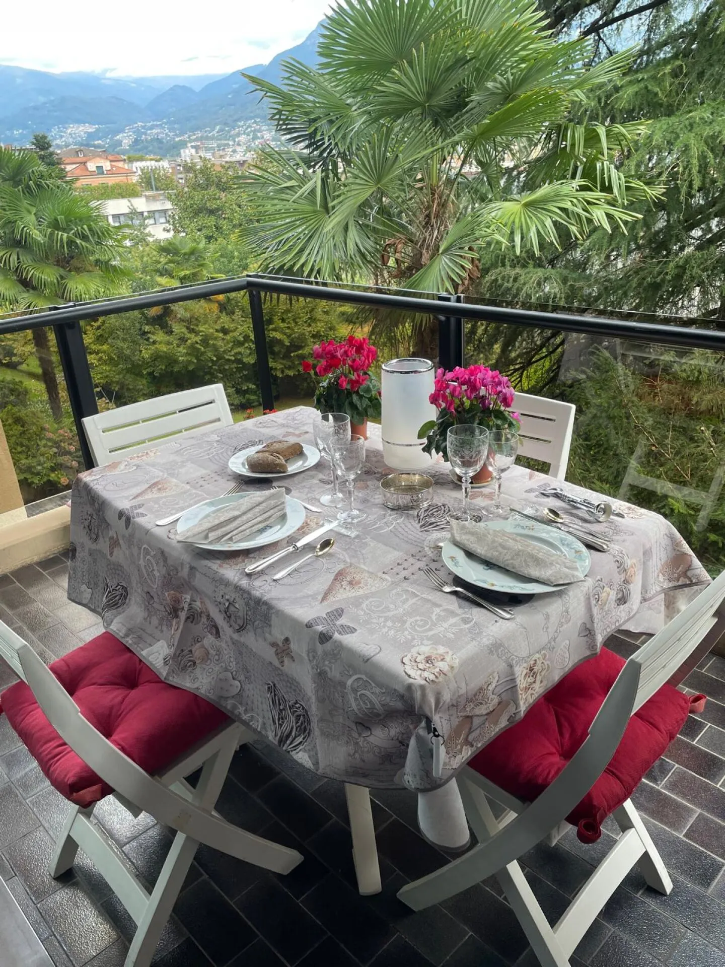 For sale elegant 3.5 rooms in the heart of Lugano - Photo 4 of 9