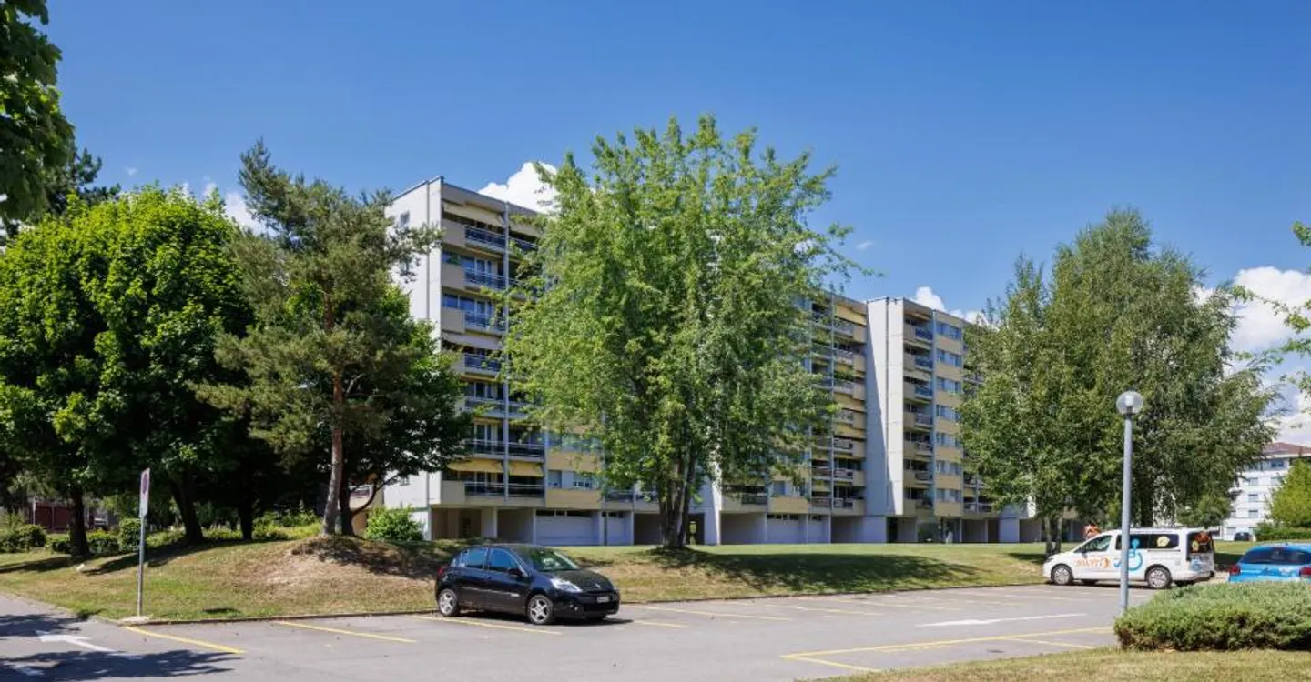 Espace de Stationnement Calme - Photo 1 sur 5