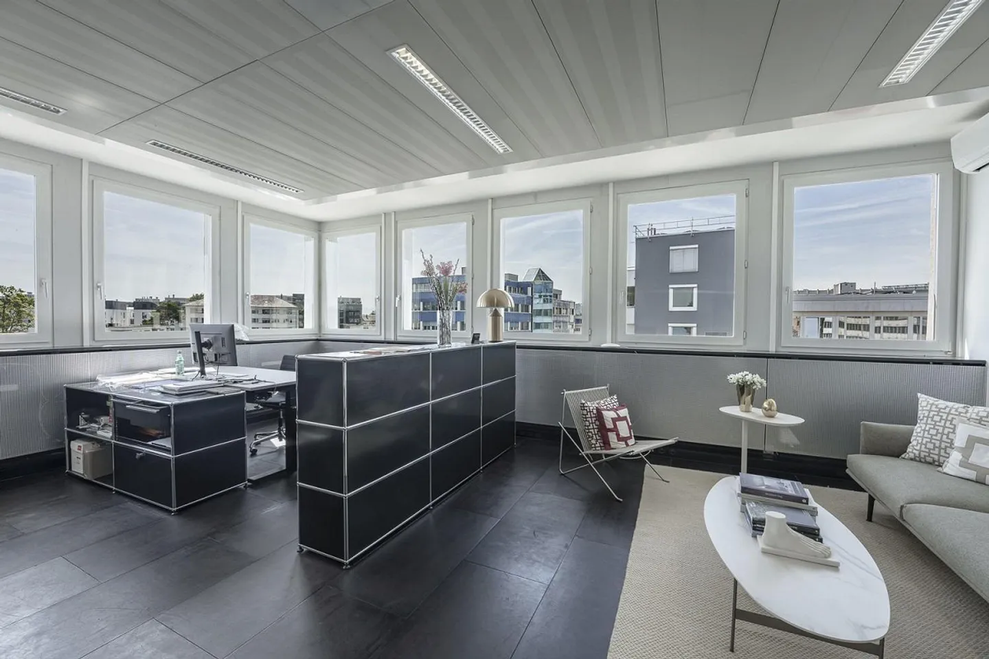 Modernes Büro in Glattbrugg - Foto 2 von 6