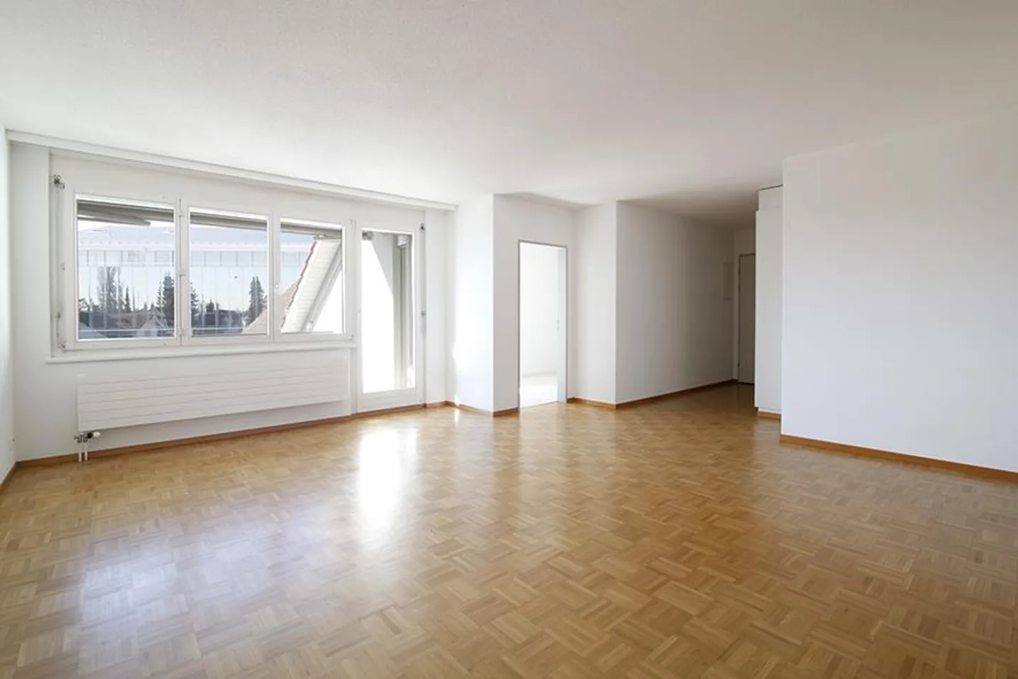 Attractive living in the midst of Weinfelden! - Photo 2 of 10