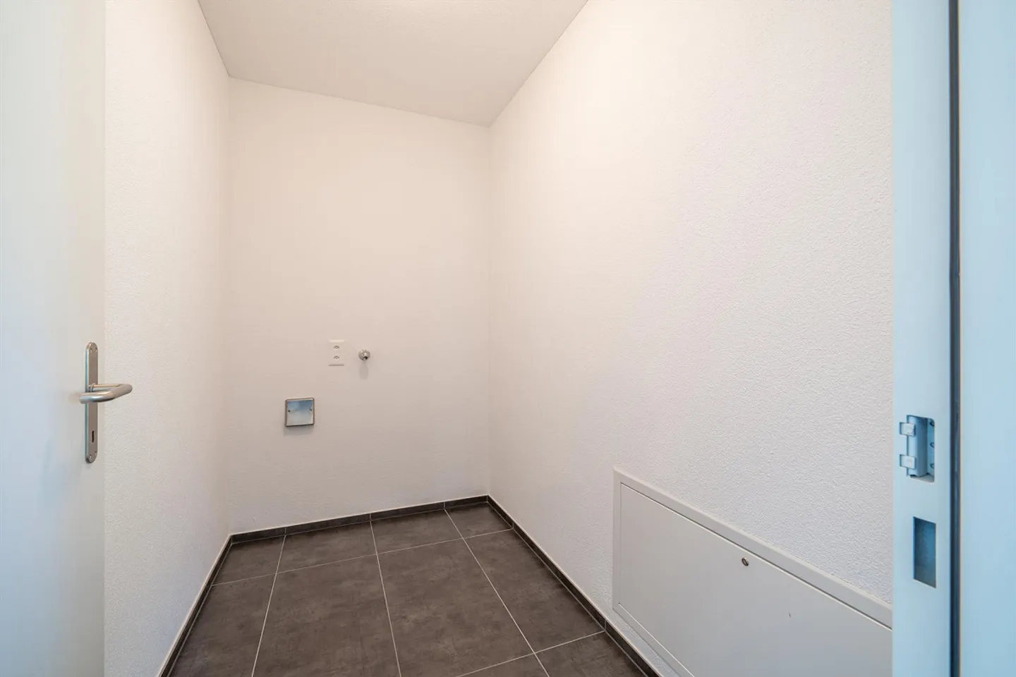 Appartamento attico da sogno di 3,5 stanze ad Altbüron - Foto 4 di 10