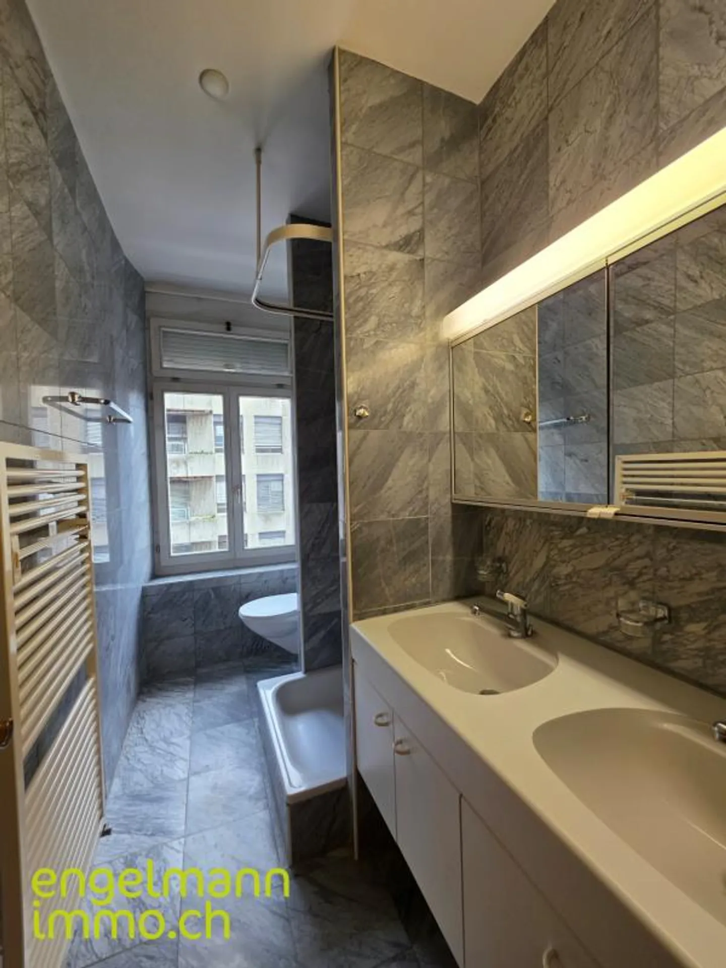 Apartment for rent - Photo 10 of 11