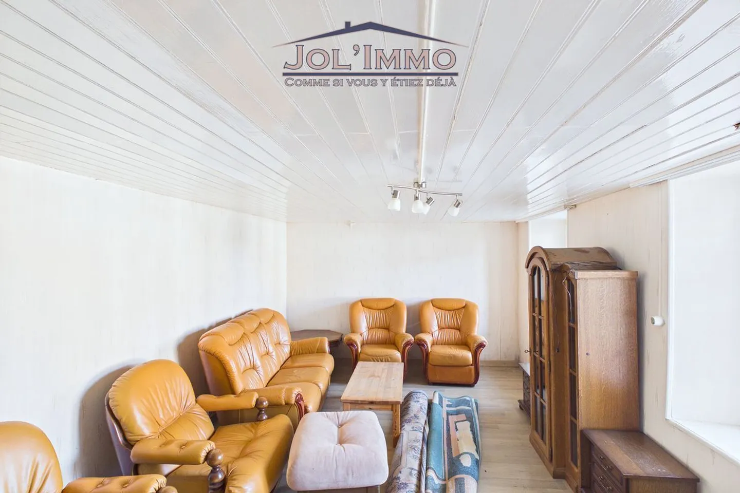 5-room house in Bure - Photo 2 of 11