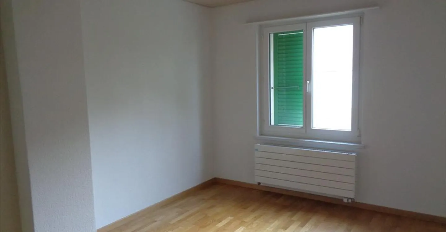 Wohnung befindet sich in einem kleinen Gebäude von 4 Einheiten. - Foto 10 von 11