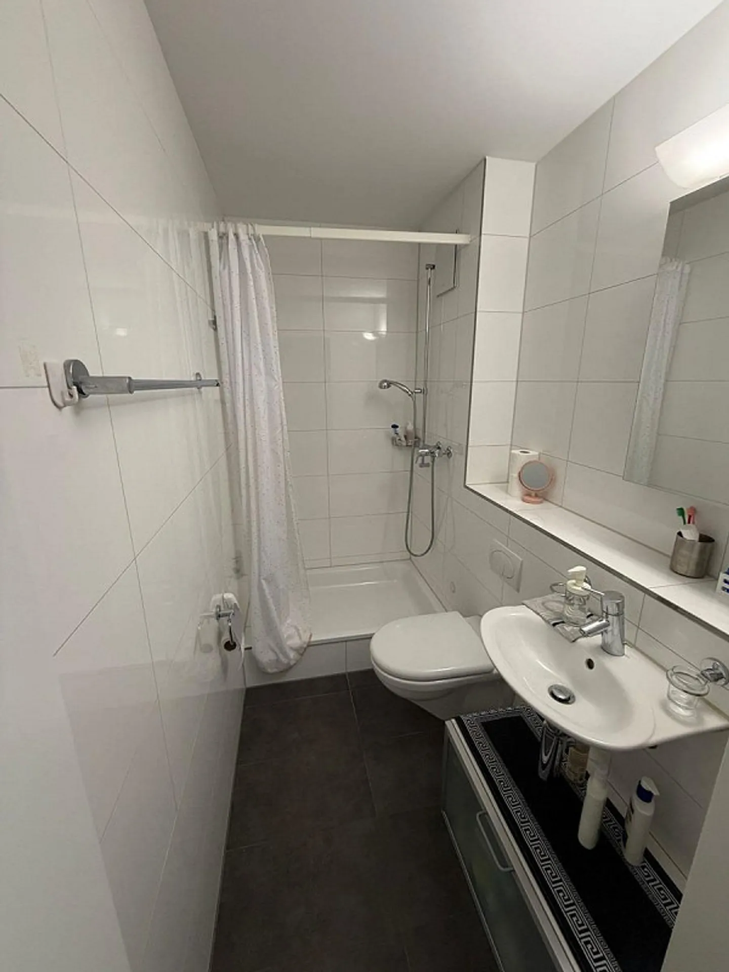 Votre nouvel appartement vous attend! - Photo 5 sur 8