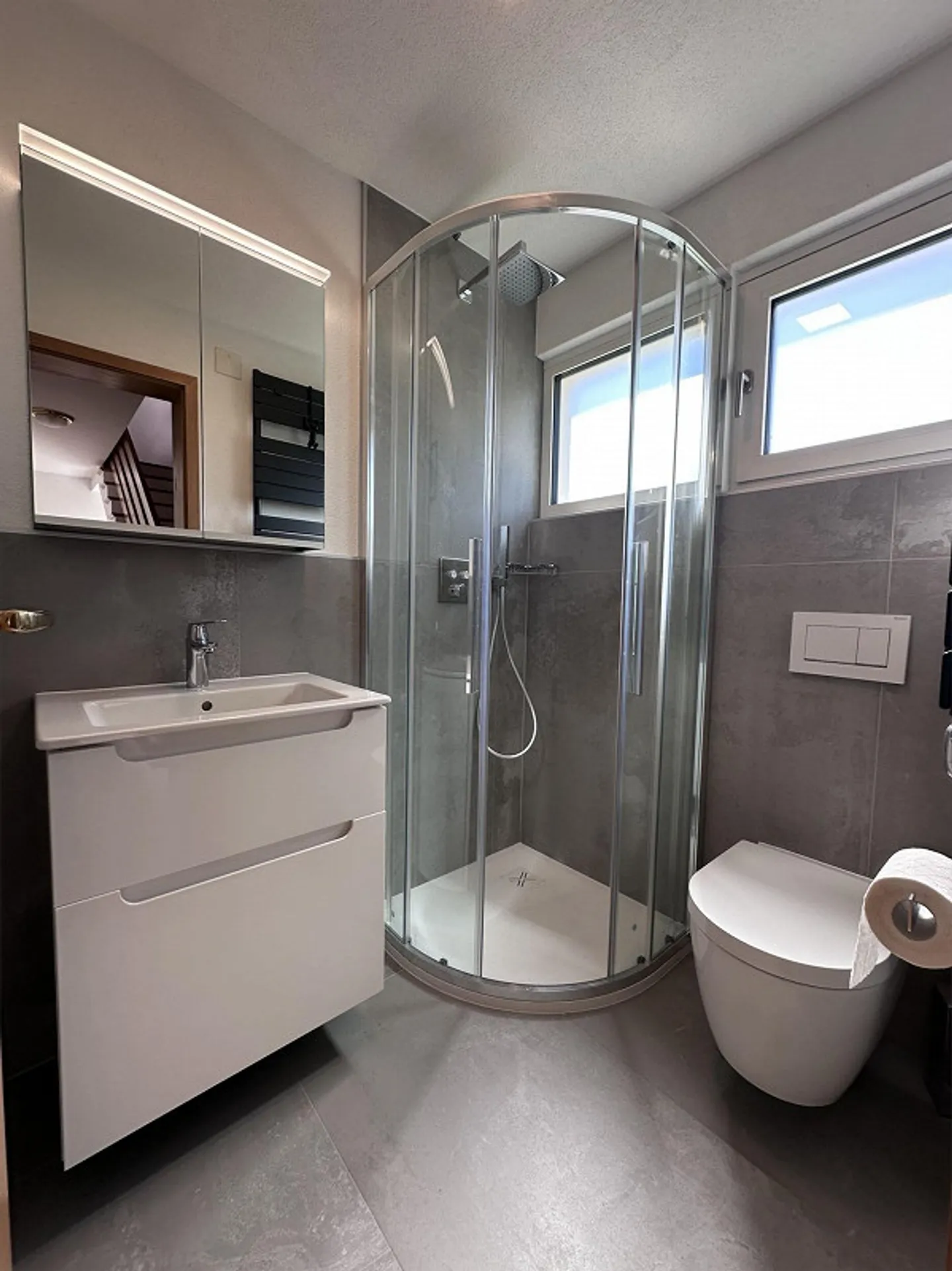 SPECTACULAR AND SPACIOUS SEMI-DETACHED HOUSE IN CADRO - Photo 10 of 13