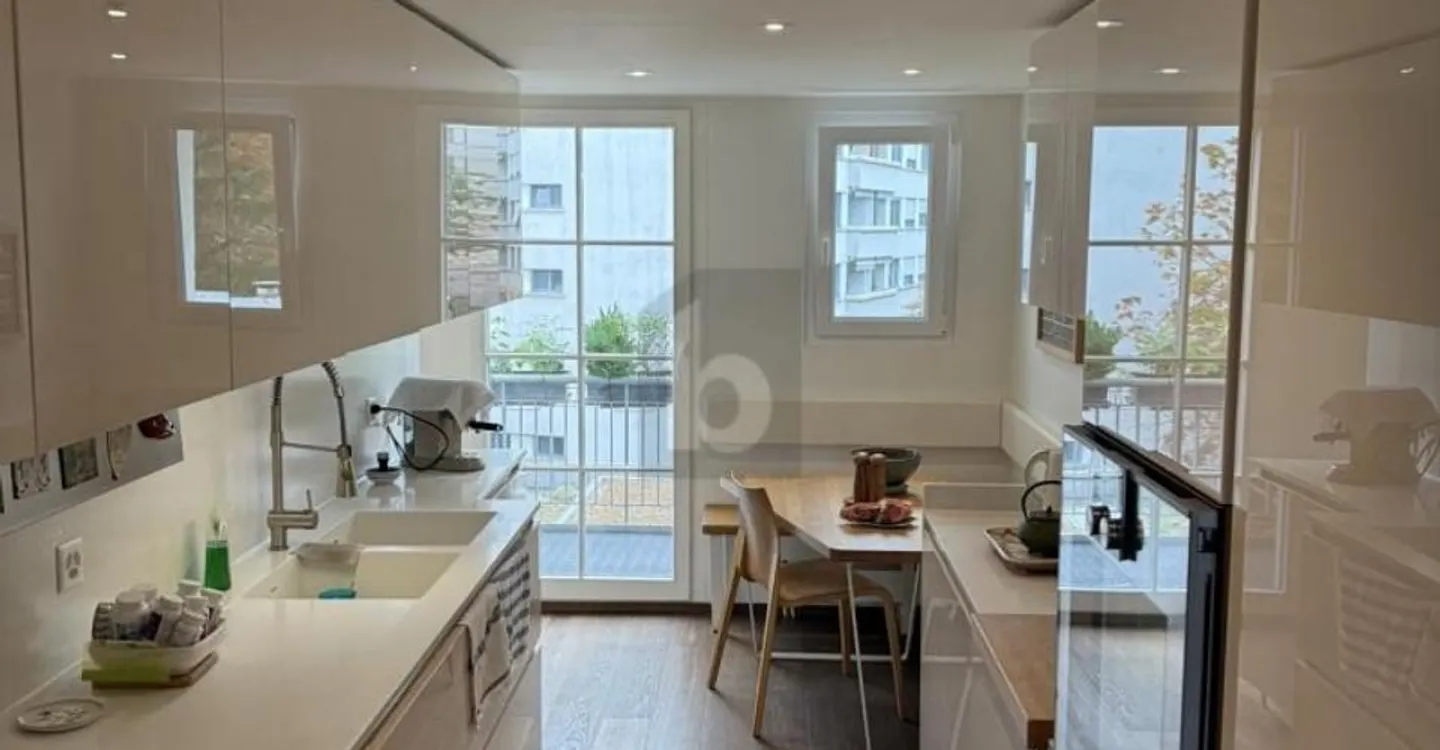 FURNISHED IN A CENTRAL LOCATION - Photo 1 of 4