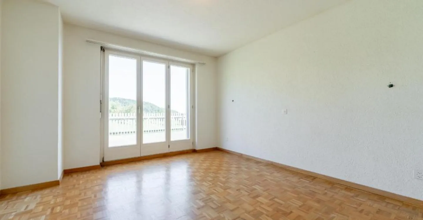 Single-family house in elevated, sunny location with Alpine view - Photo 6 of 13