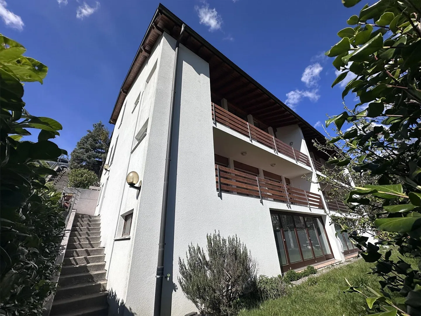 SPECTACULAR AND SPACIOUS SEMI-DETACHED HOUSE IN CADRO - Photo 13 of 13