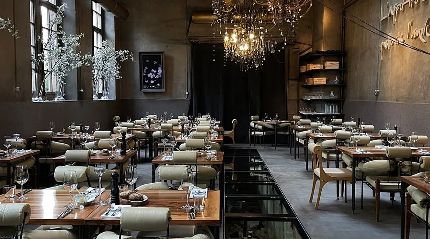 Hotel for sale - Photo 1 of 1