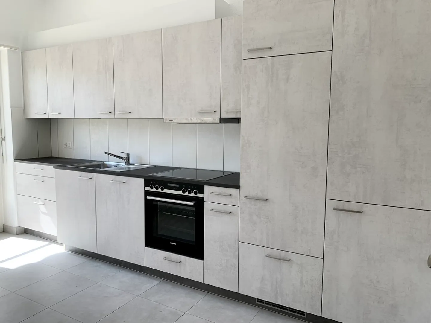 2.5 Room Apartment - Photo 1 of 16