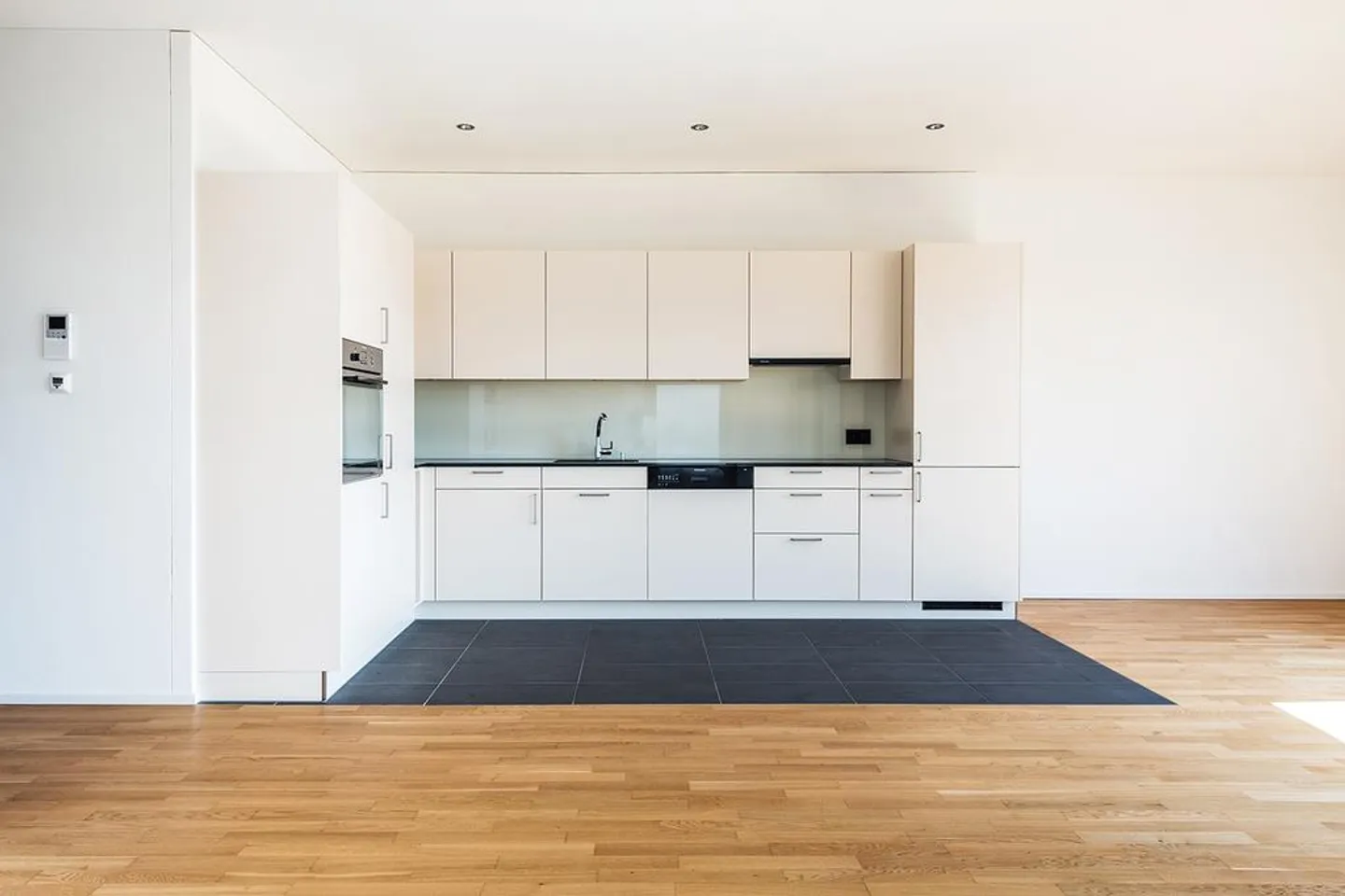 Appartement 3.5 pièces ultra moderne au cœur d'Altstätten ! - Photo 2 sur 11