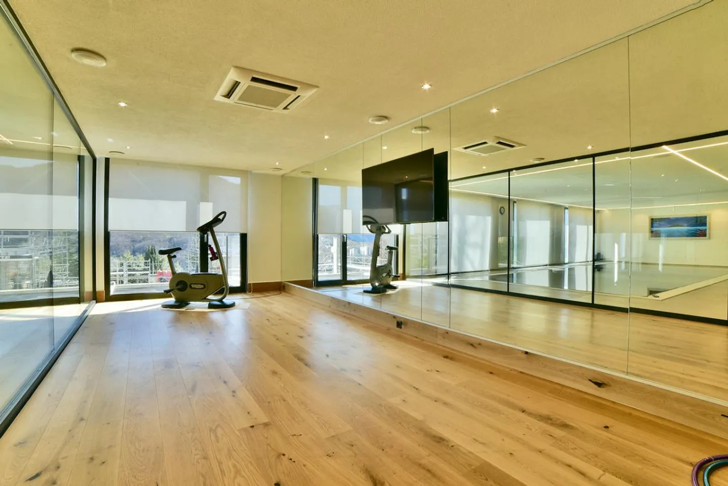 Luxury Villa with Spa - Photo 21 of 25