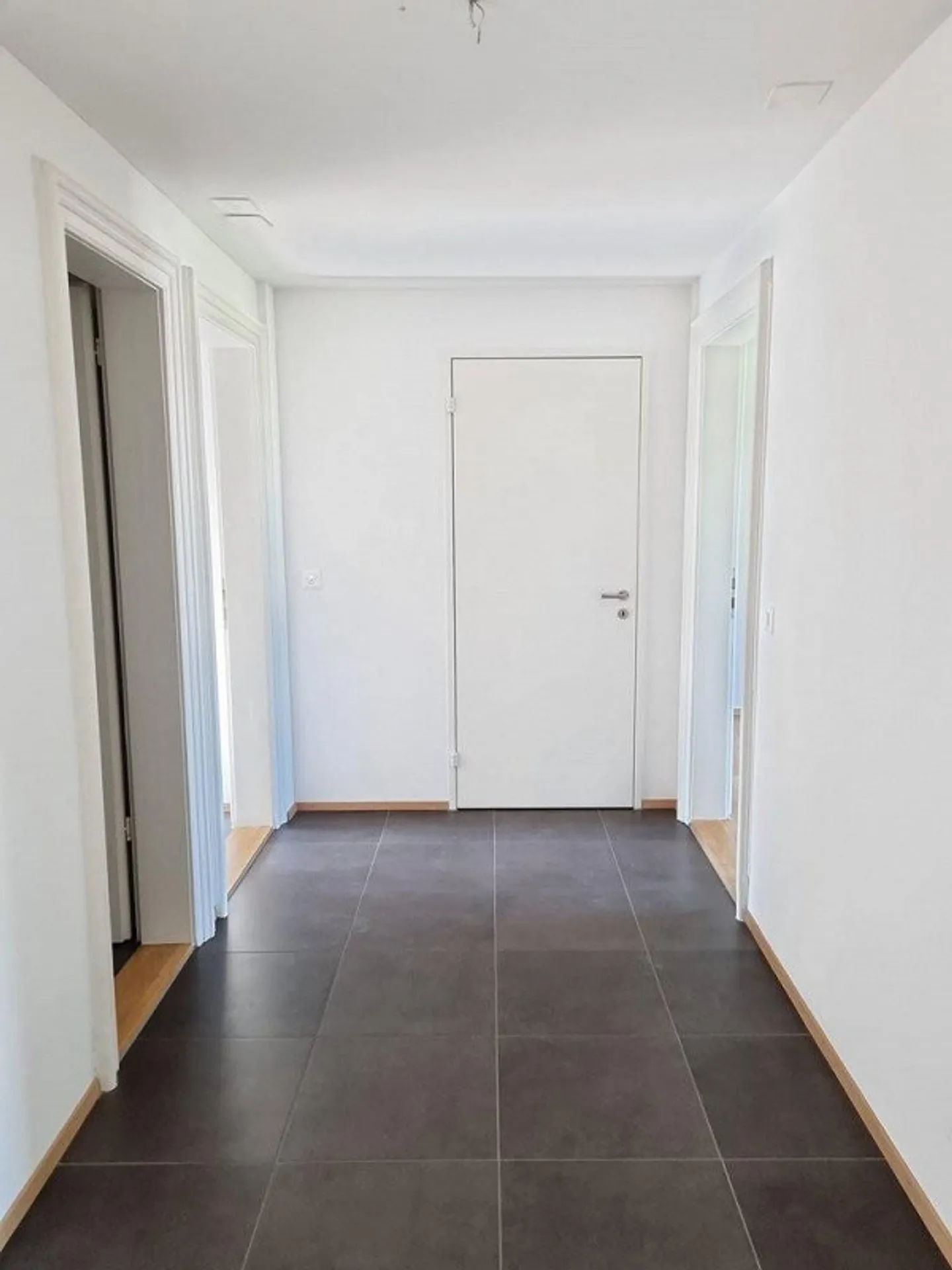 Appartement ancien élégant au cœur du quartier 6 - Photo 5 sur 7