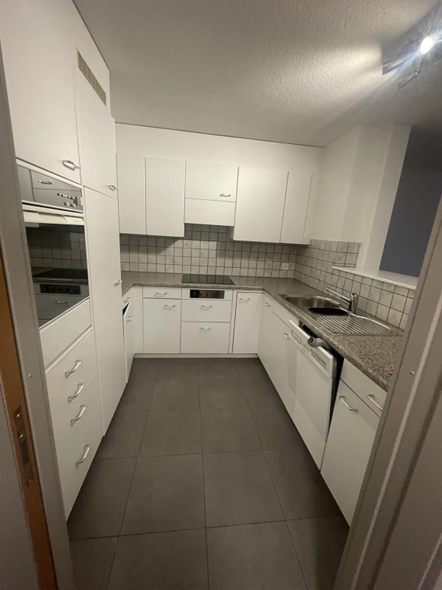 Charmante Wohnung in Schwyz - Foto 3 von 10