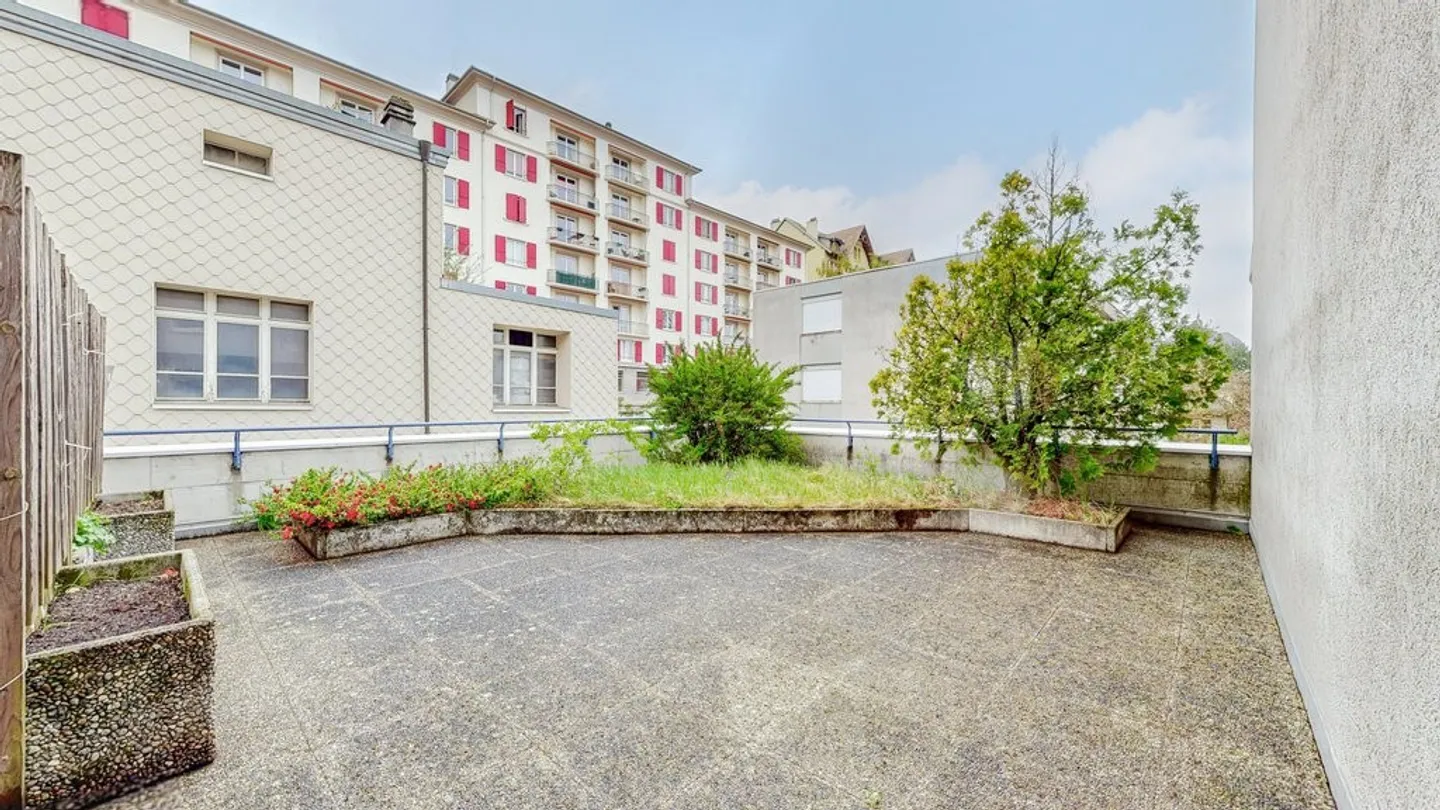 2,5-Zimmer-Wohnung im 4. Stock mit Aufzug - Foto 3 von 9