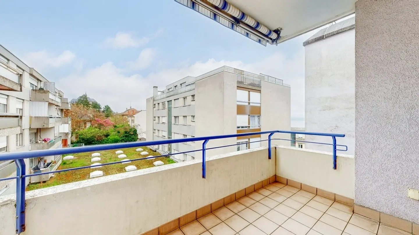 2,5-Zimmer-Wohnung im 4. Stock mit Aufzug - Foto 4 von 9