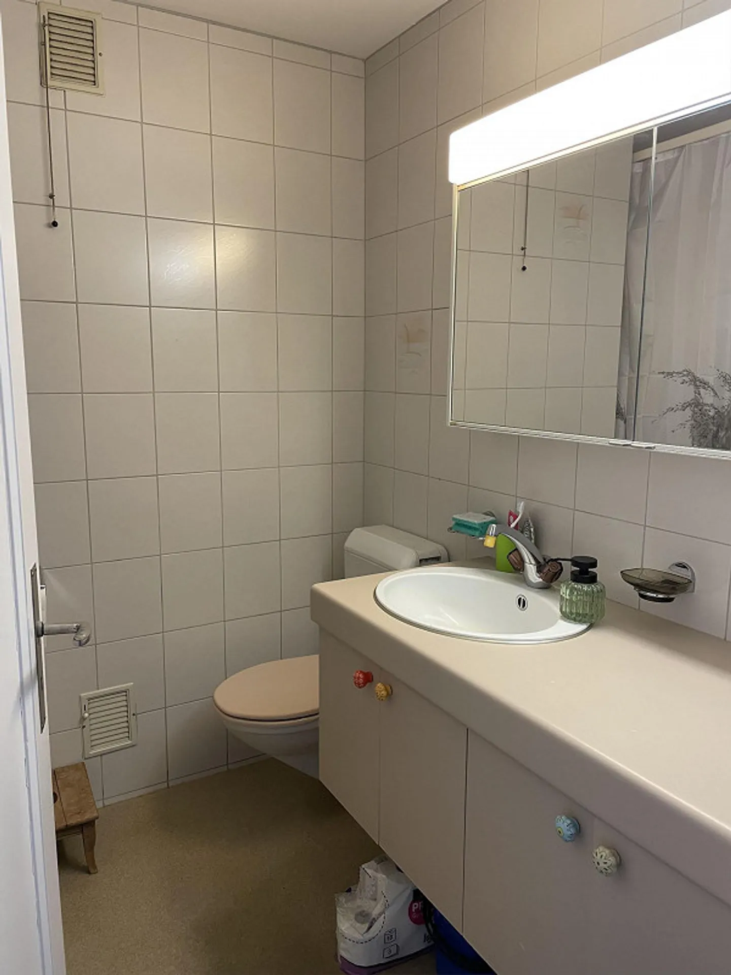 A Place to Feel Good – Charming Apartment in the Sandrain District - Photo 5 of 7