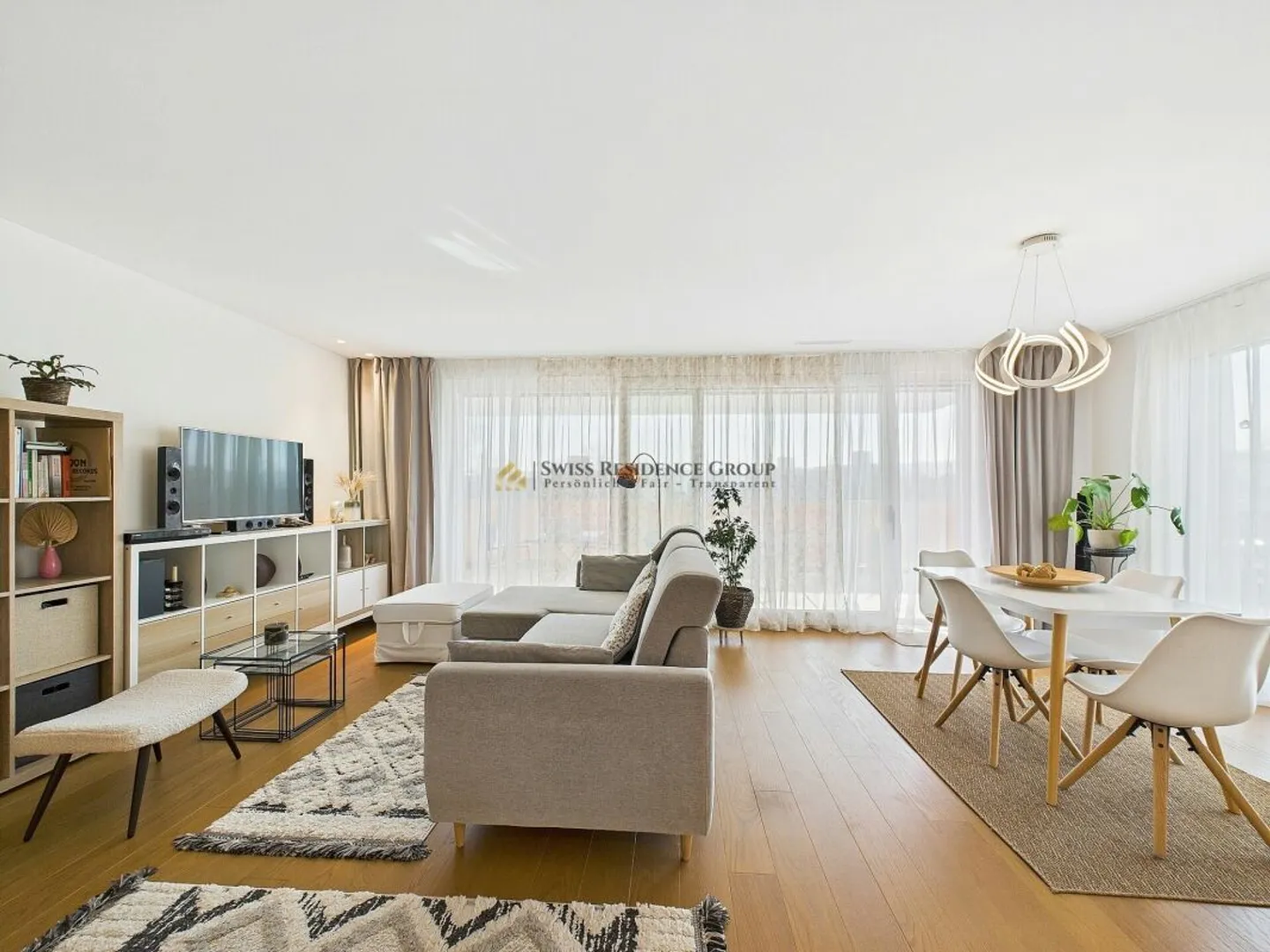 Luxury meets modern - Photo 8 of 17