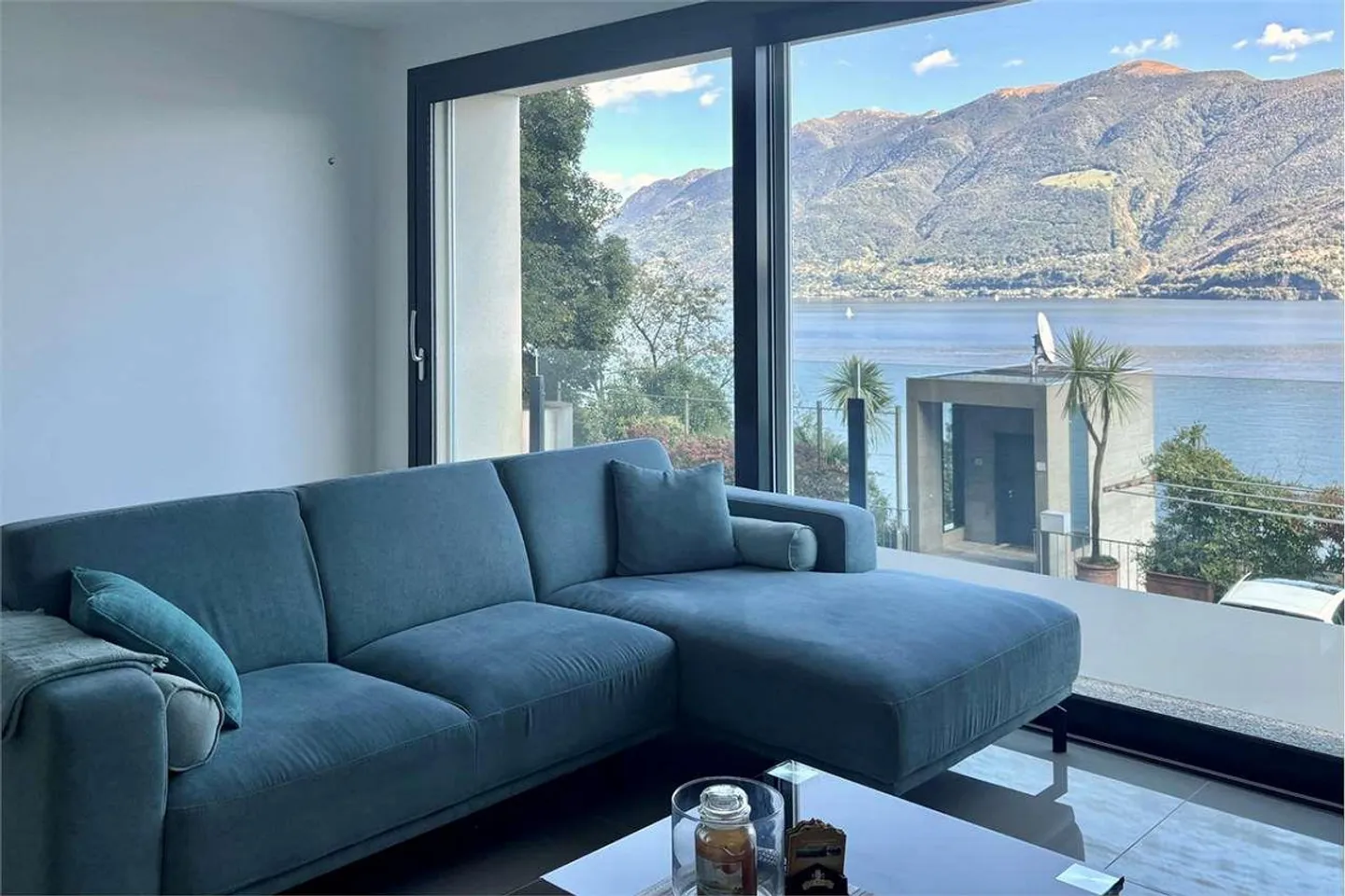 Appartement exclusif avec vue imprenable sur le lac Majeur - Photo 2 sur 8