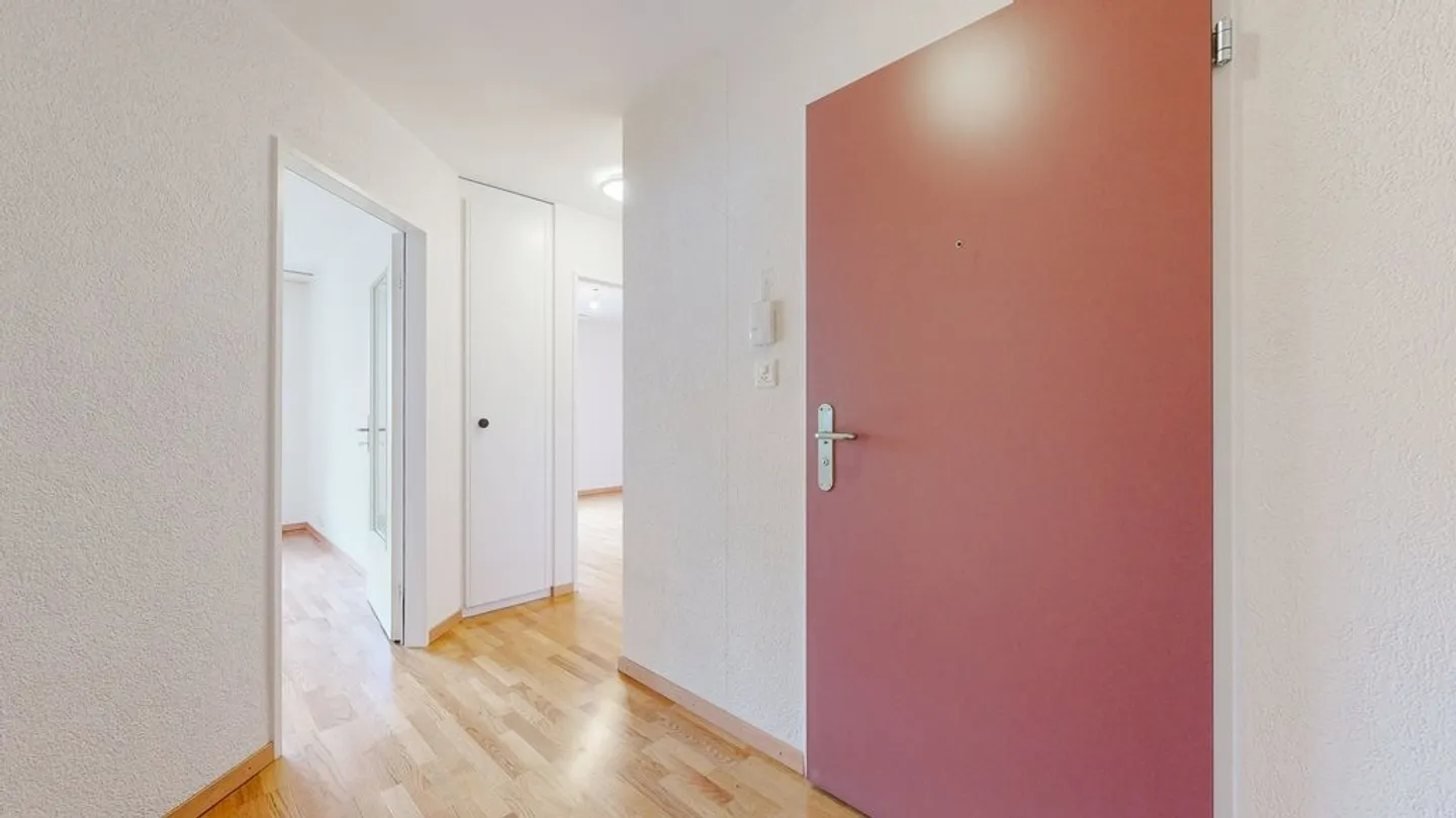 2,5-Zimmer-Wohnung im 4. Stock mit Aufzug - Foto 8 von 9