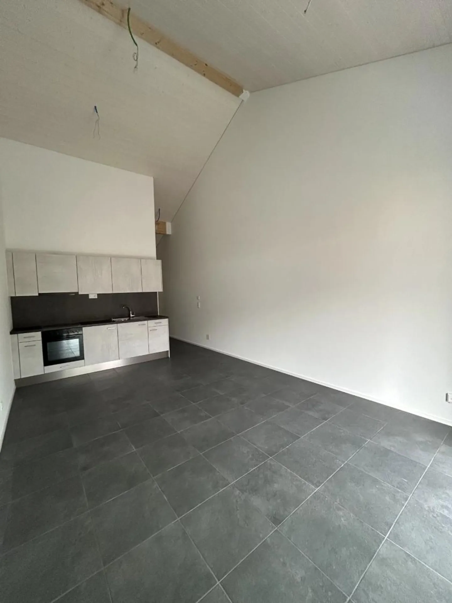 Charmantes Studio mit Balkon - Foto 3 von 11