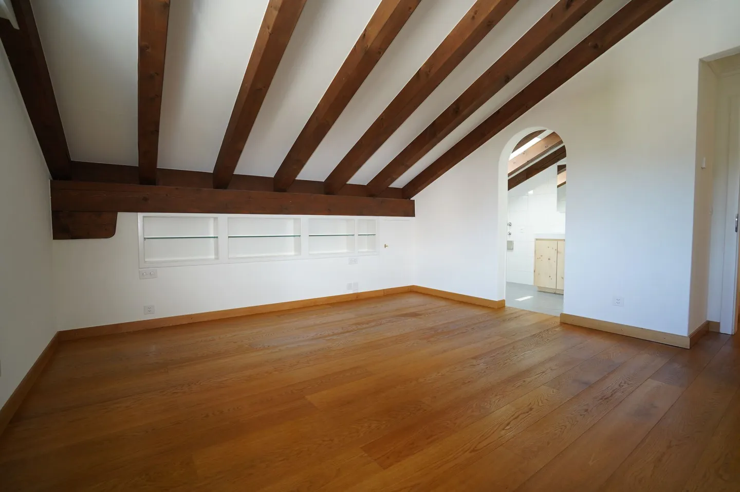 Wunderbare Dachwohnung mit Blick nach Süden - Foto 6 von 15