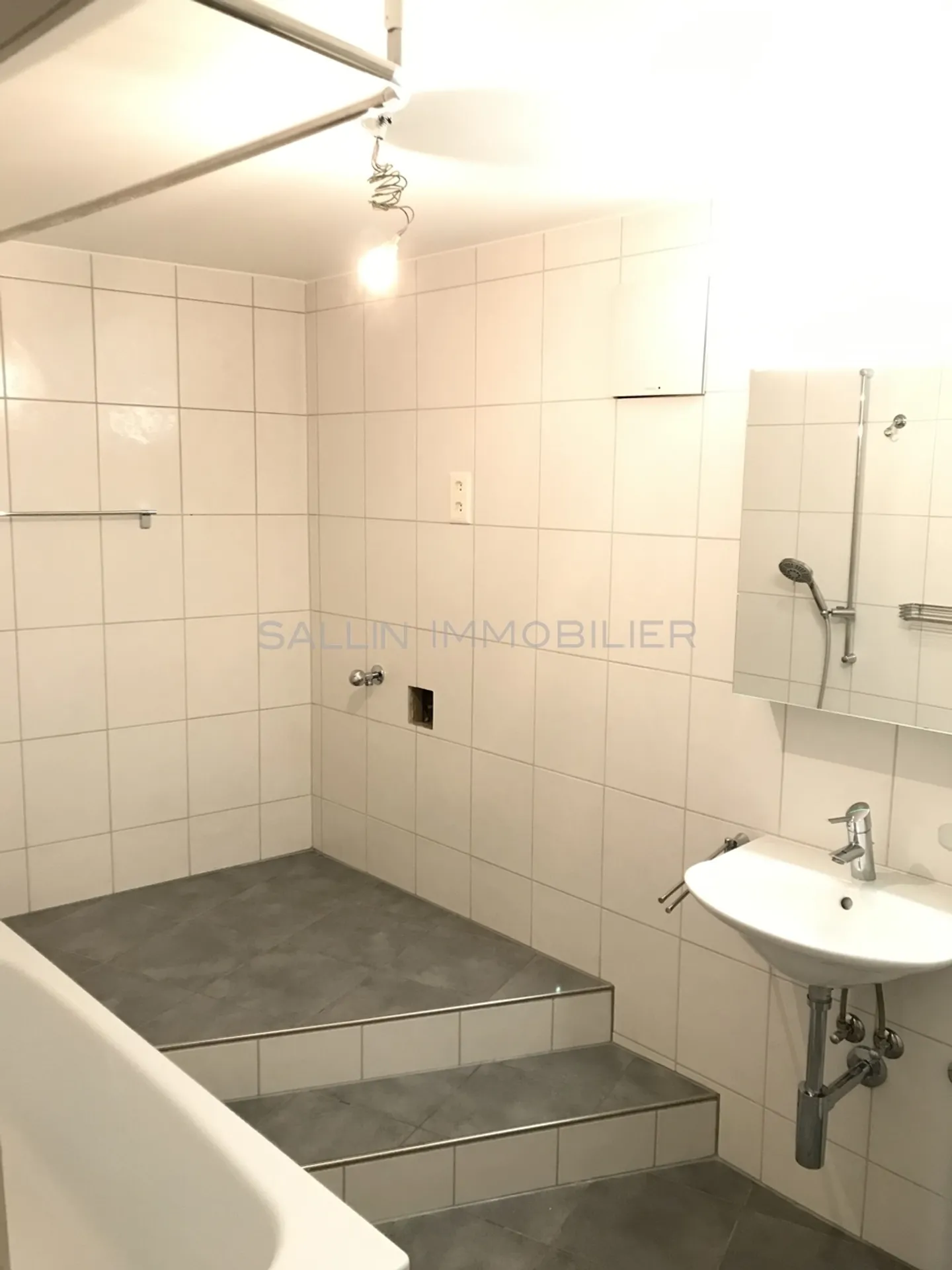 AFFASCINANTE APPARTAMENTO 2 STANZE IN GRAND-RUE - Foto 5 di 6