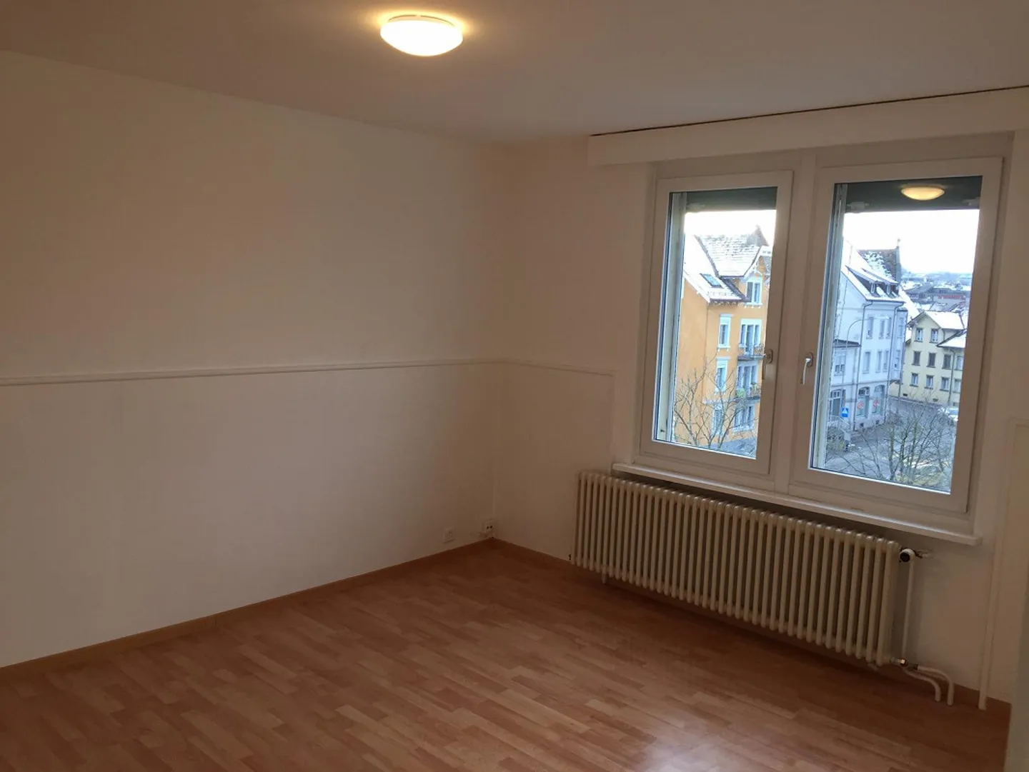 Appartement sous les combles - Photo 5 sur 6