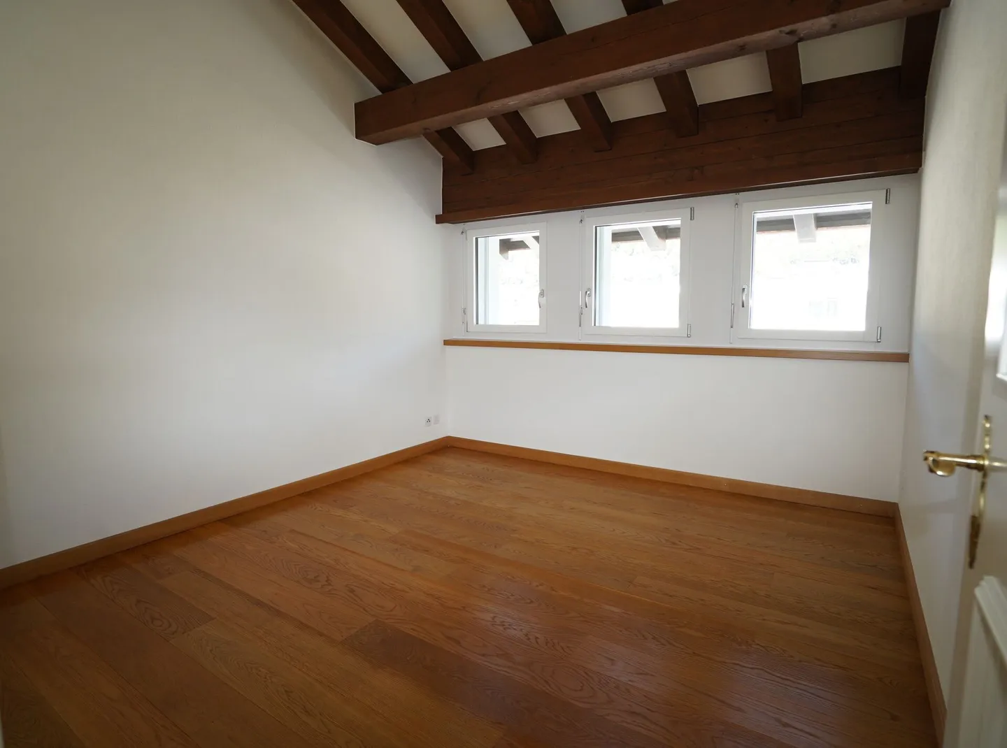 Wunderbare Dachwohnung mit Blick nach Süden - Foto 7 von 15
