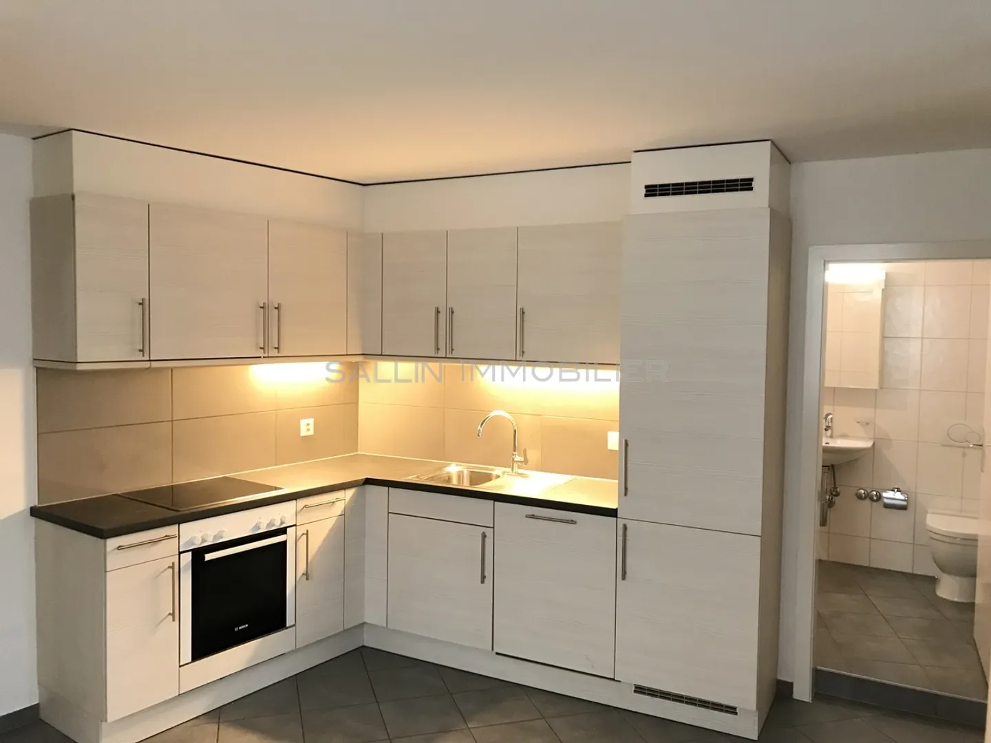 AFFASCINANTE APPARTAMENTO 2 STANZE IN GRAND-RUE - Foto 2 di 6