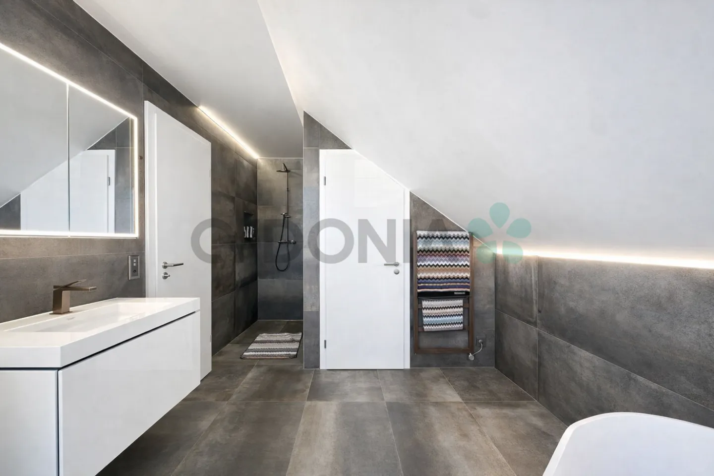 Exclusive Duplex Penthouse of Exceptional Quality over 275m² 15 Minutes from Nyon - Photo 5 of 12