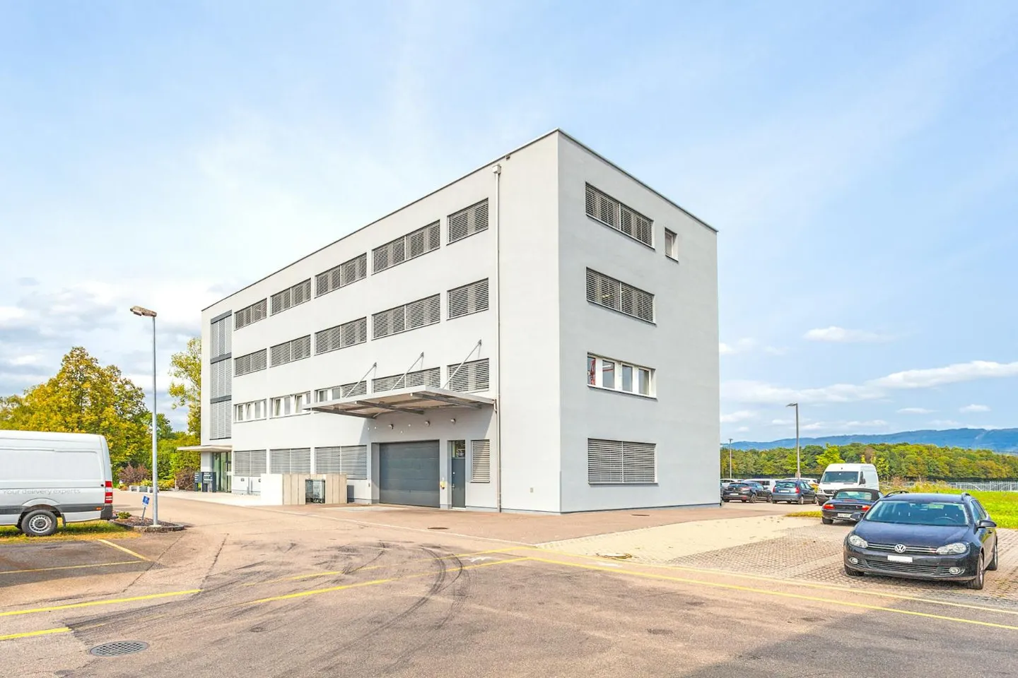 Aussenparkplätze - Foto 1 von 2