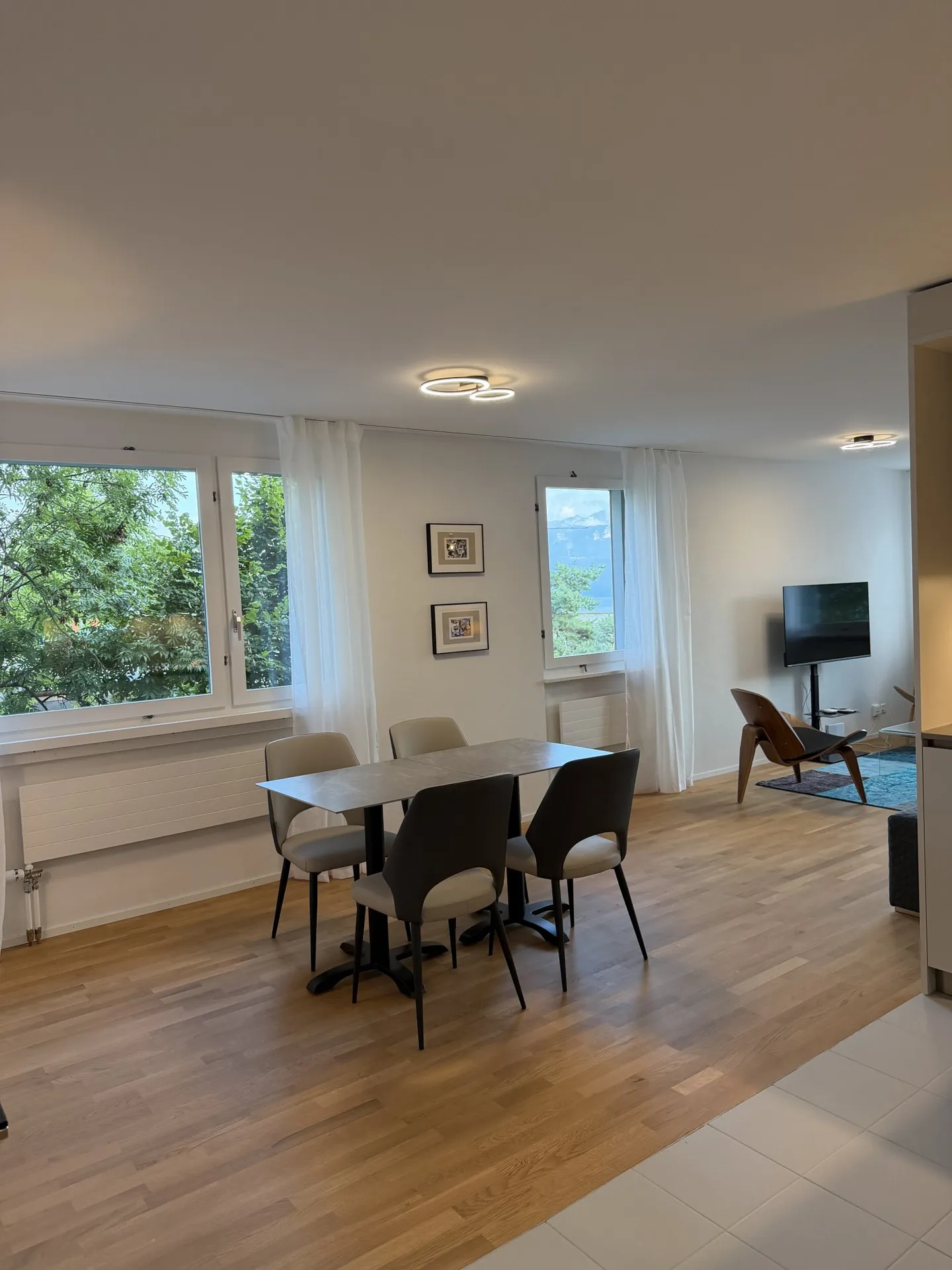 Charmant appartement 2.5 pièces - Photo 2 sur 9
