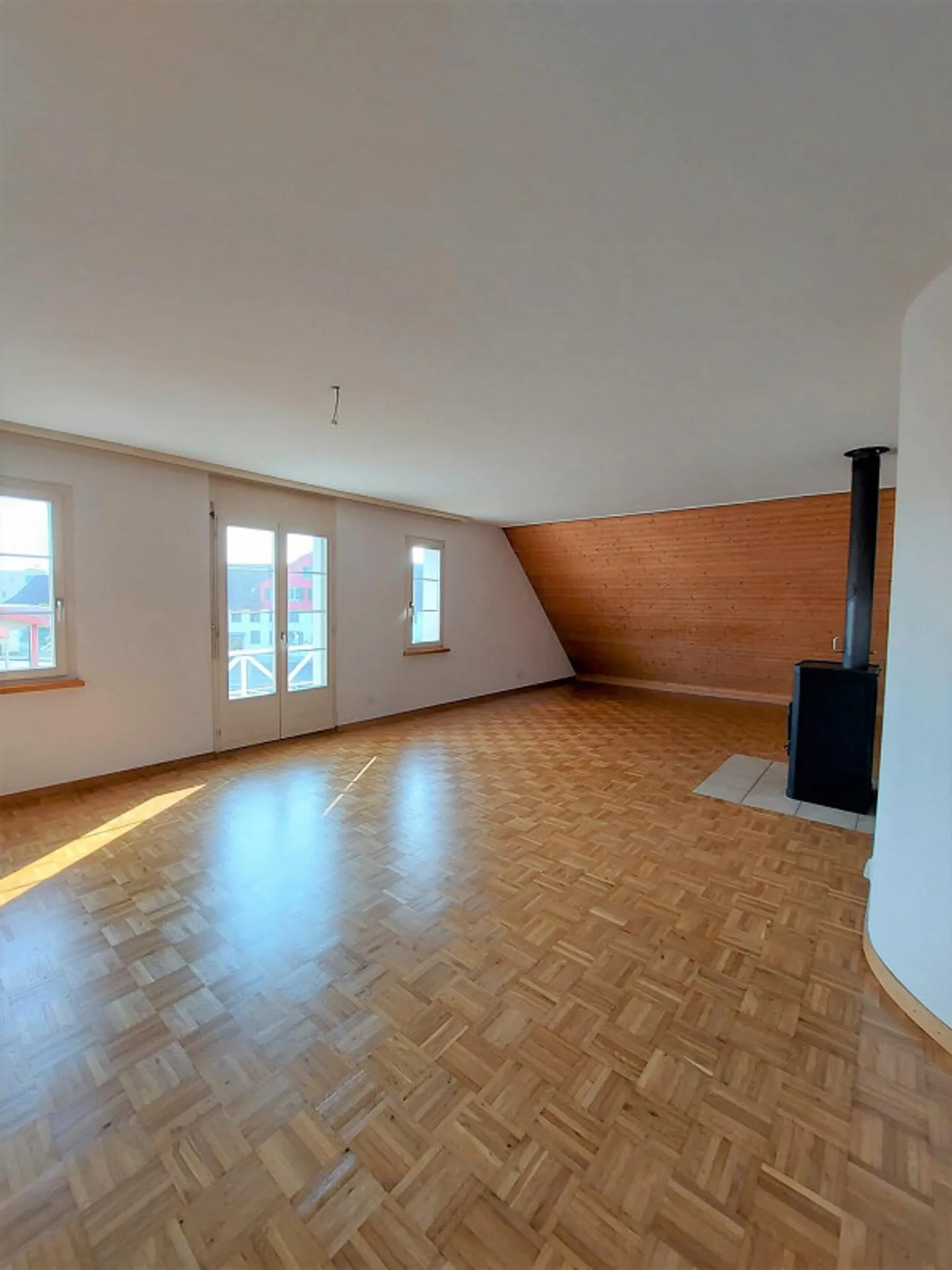 Ampio e accogliente appartamento di 4,5 stanze (maisonette) - Foto 1 di 13