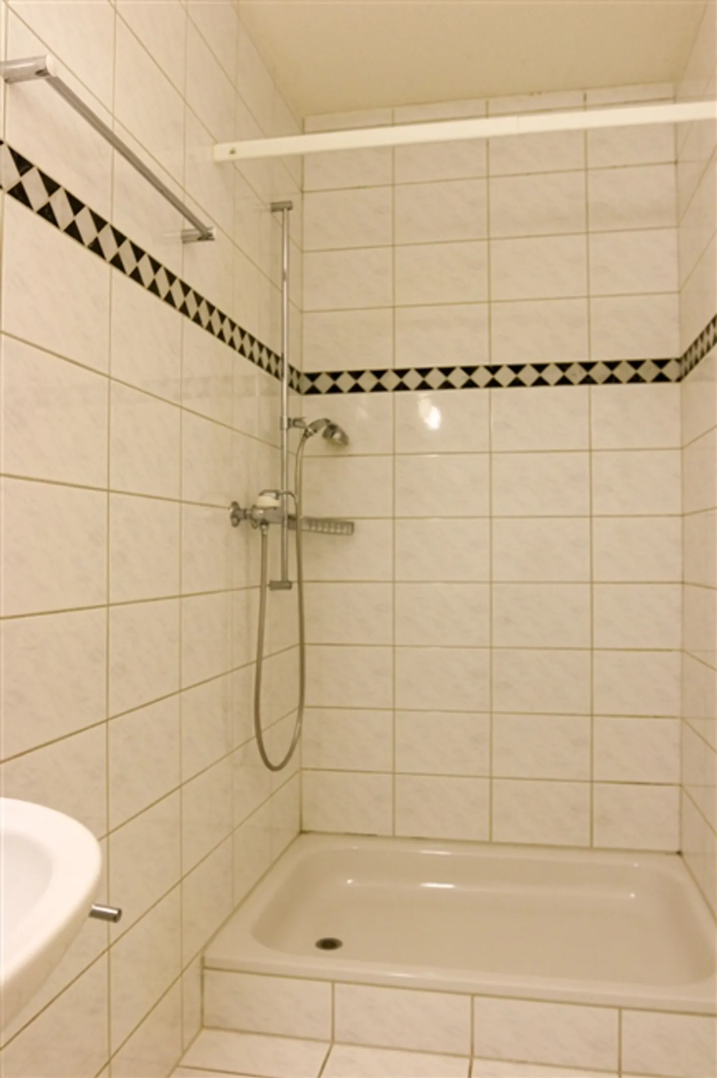 Appartamento in vendita - Foto 7 di 15