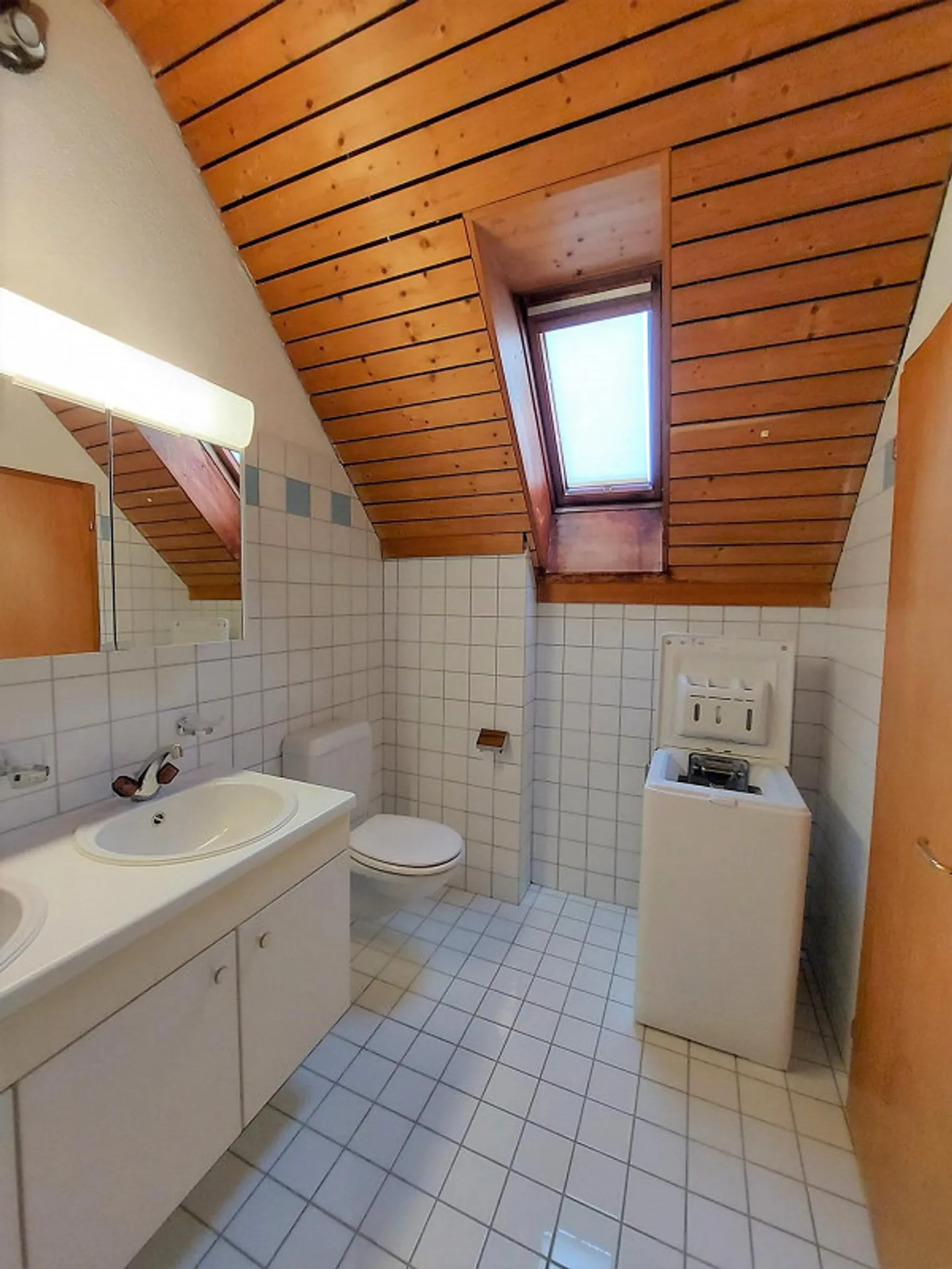Ampio e accogliente appartamento di 4,5 stanze (maisonette) - Foto 11 di 13