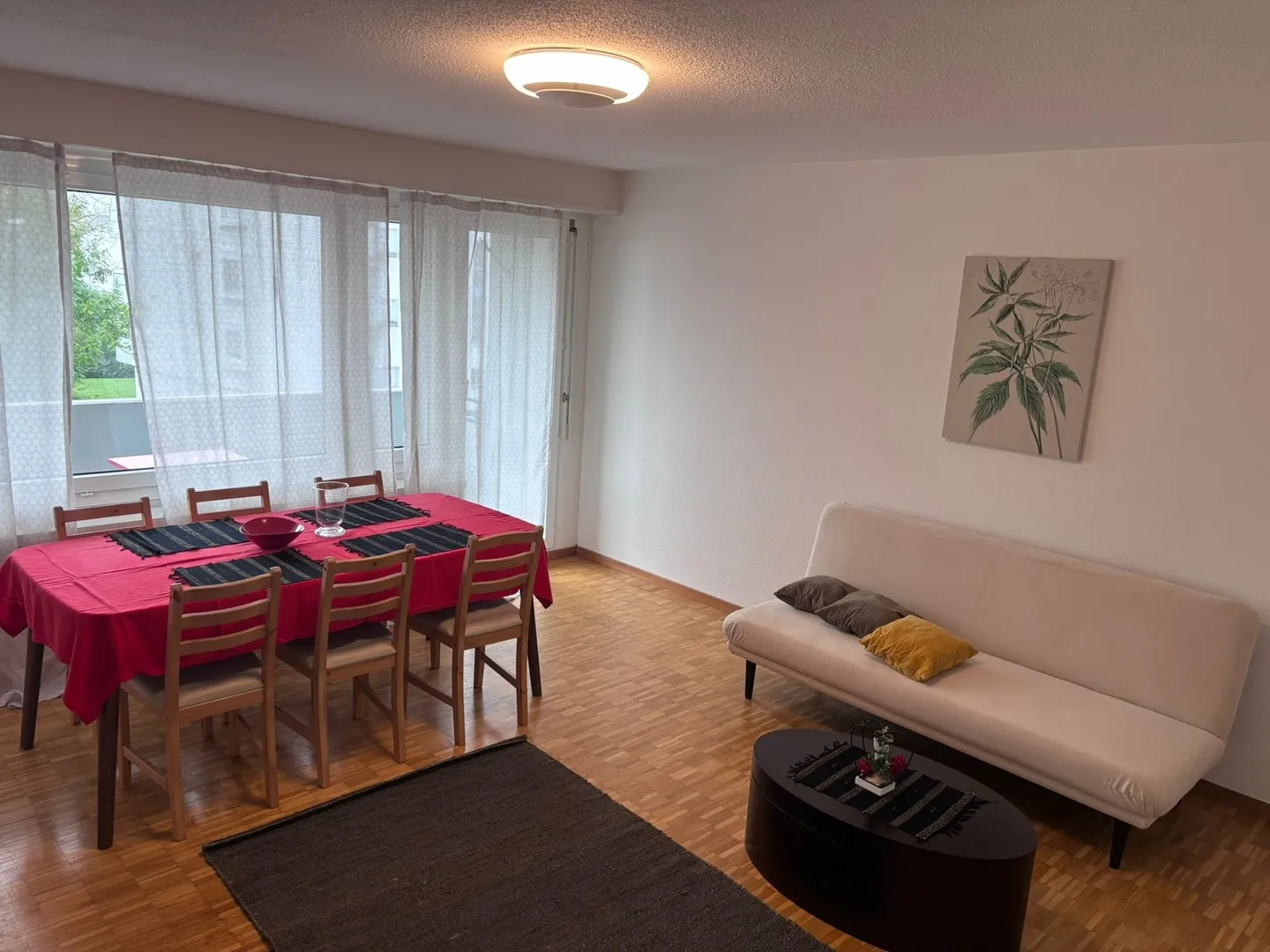 Appartement entièrement meublé de 2,5 pièces à Dübendorf – Zone 121 - Photo 1 sur 6