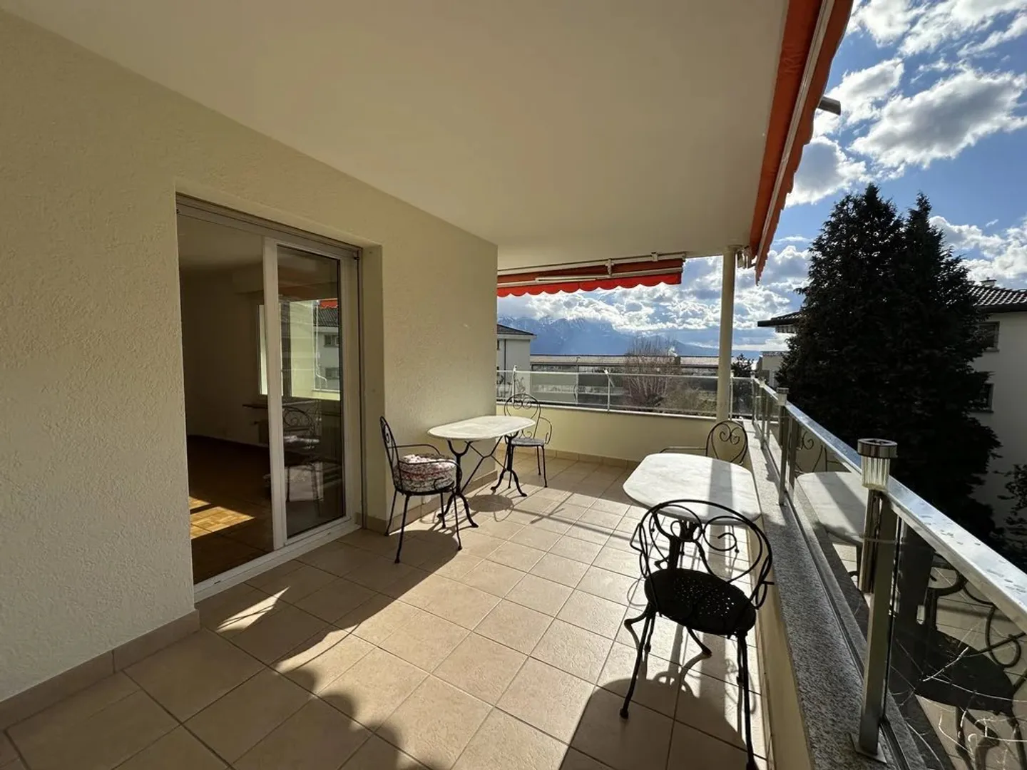 Charmantes Apartment mit Balkon - Foto 4 von 9