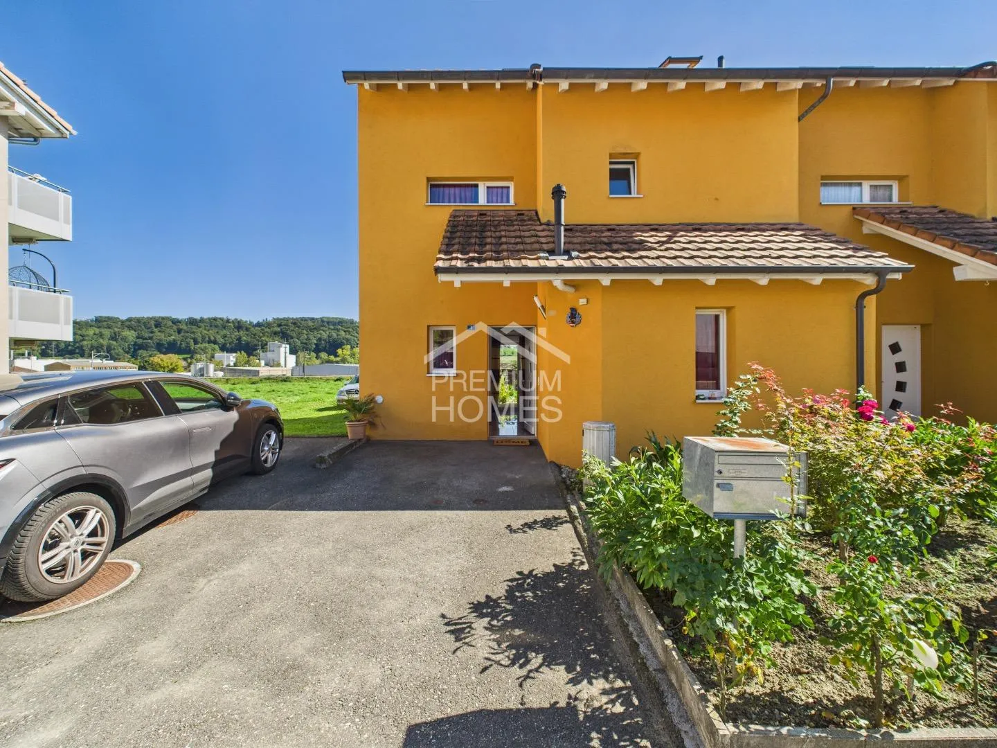 Incantevole Casa Familiare a Lucens - Foto 2 di 9