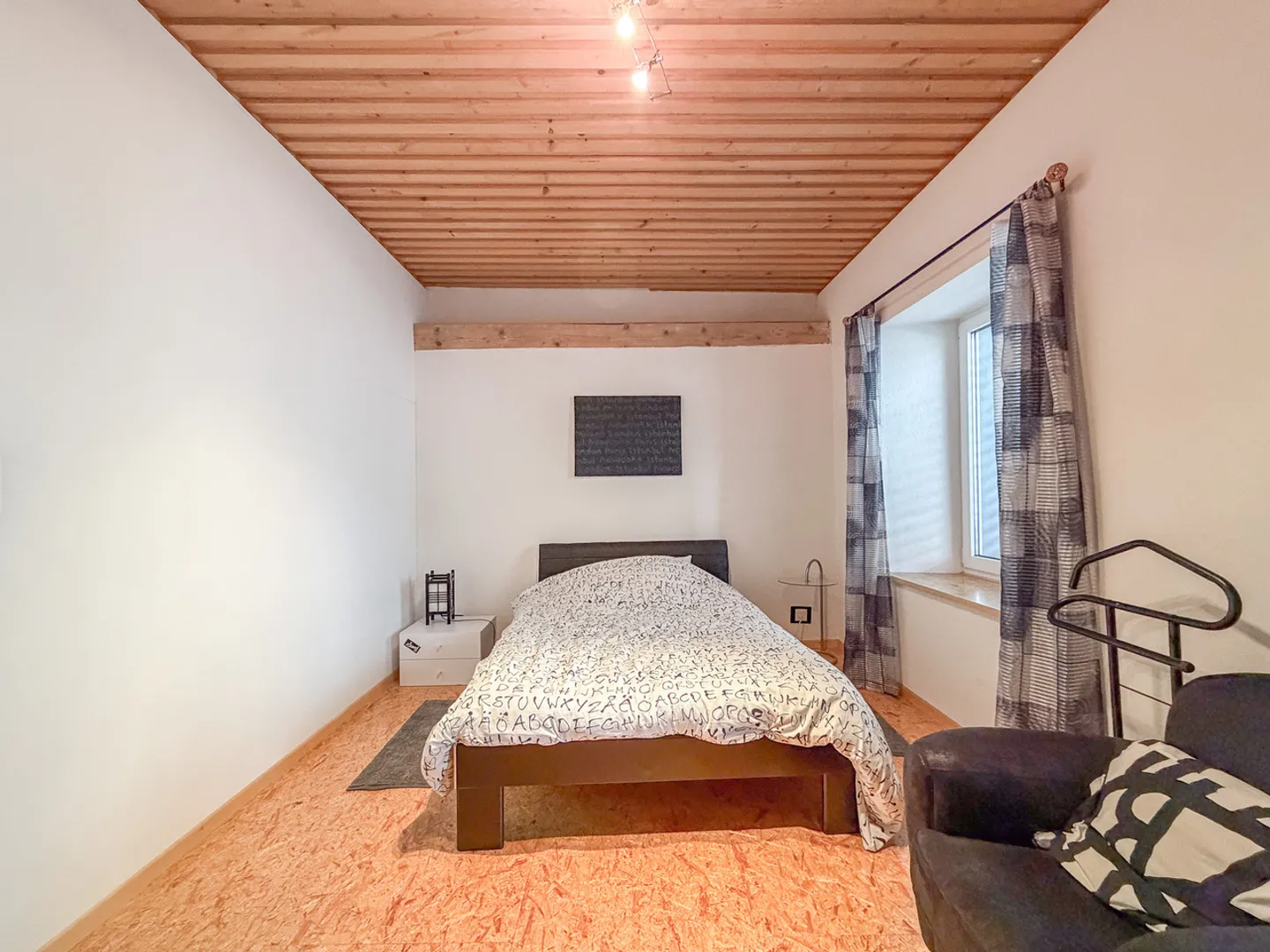 Casa con 2 appartamenti, 1 spazio commerciale e 1 garage a Ste-Croix - Foto 17 di 27