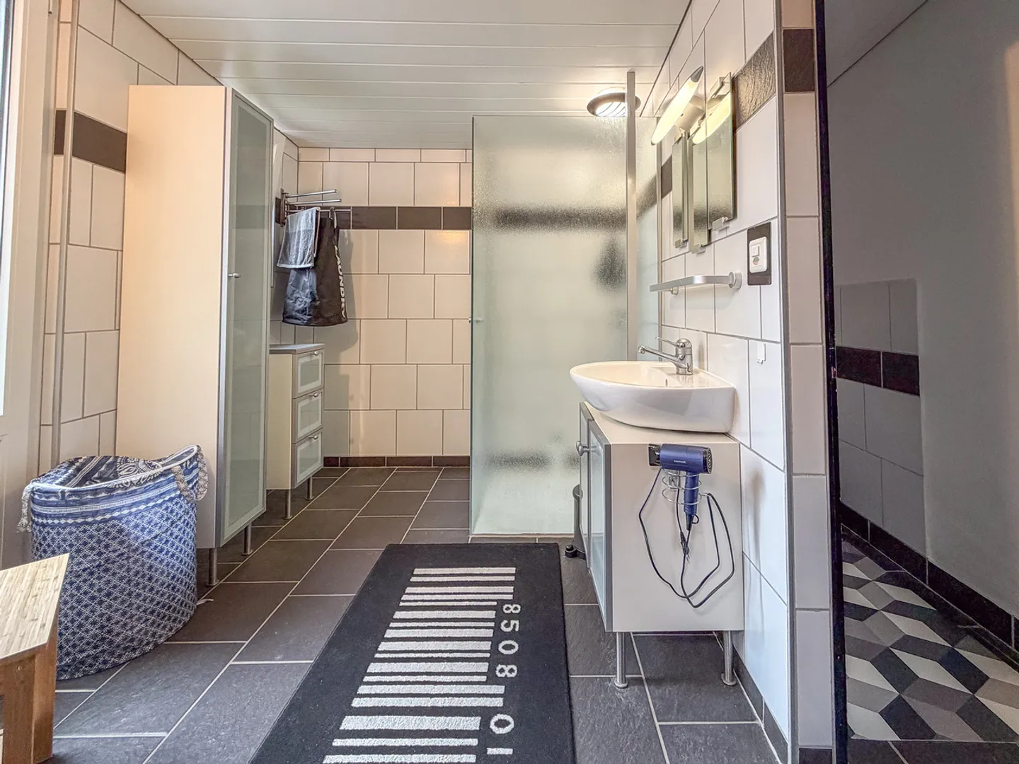 Casa con 2 appartamenti, 1 spazio commerciale e 1 garage a Ste-Croix - Foto 19 di 27
