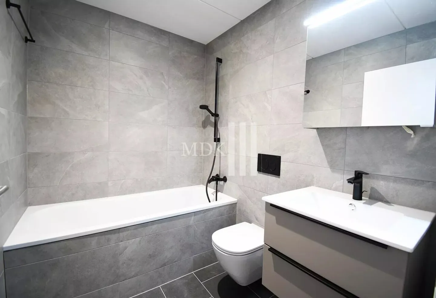 Wunderschöne neue 2,5-Zimmer-Wohnung im 3. Stock - Foto 4 von 10