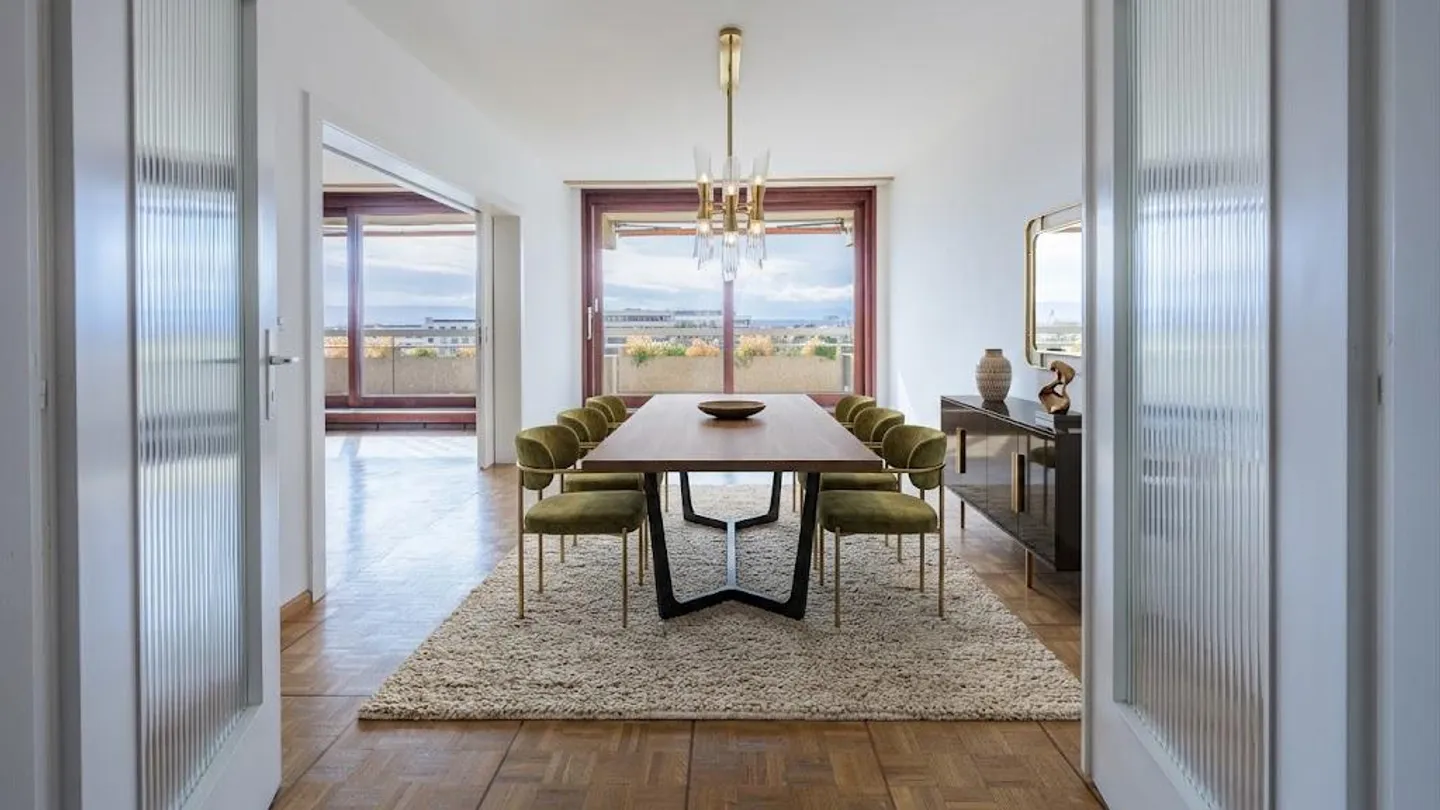 Geräumige Wohnung mit Terrasse - Foto 2 von 18