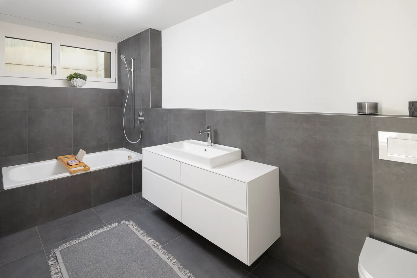 Ultimi appartamenti di nuova costruzione: Centrale con grande terrazza giardino - Foto 9 di 12