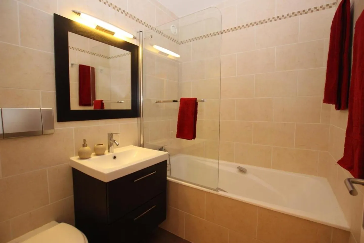 Appartamento spazioso con terrazza - Foto 5 di 9