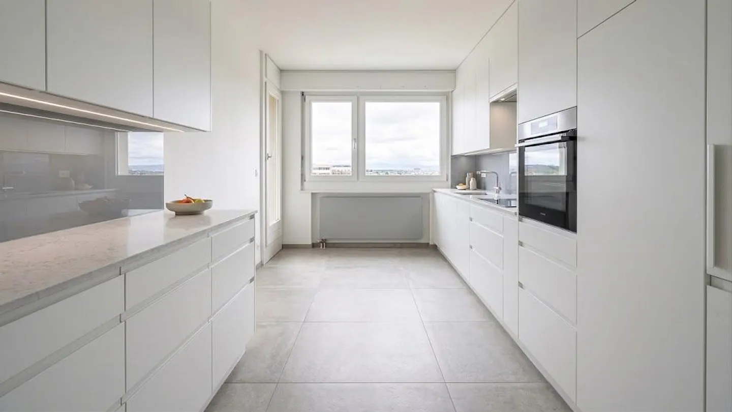 Geräumige Wohnung mit Terrasse - Foto 6 von 18