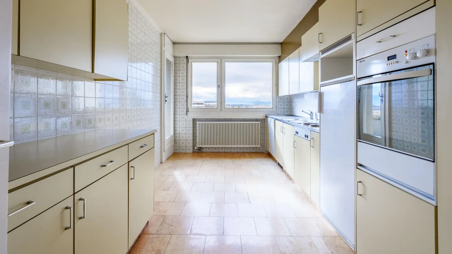 Geräumige Wohnung mit Terrasse - Foto 5 von 18