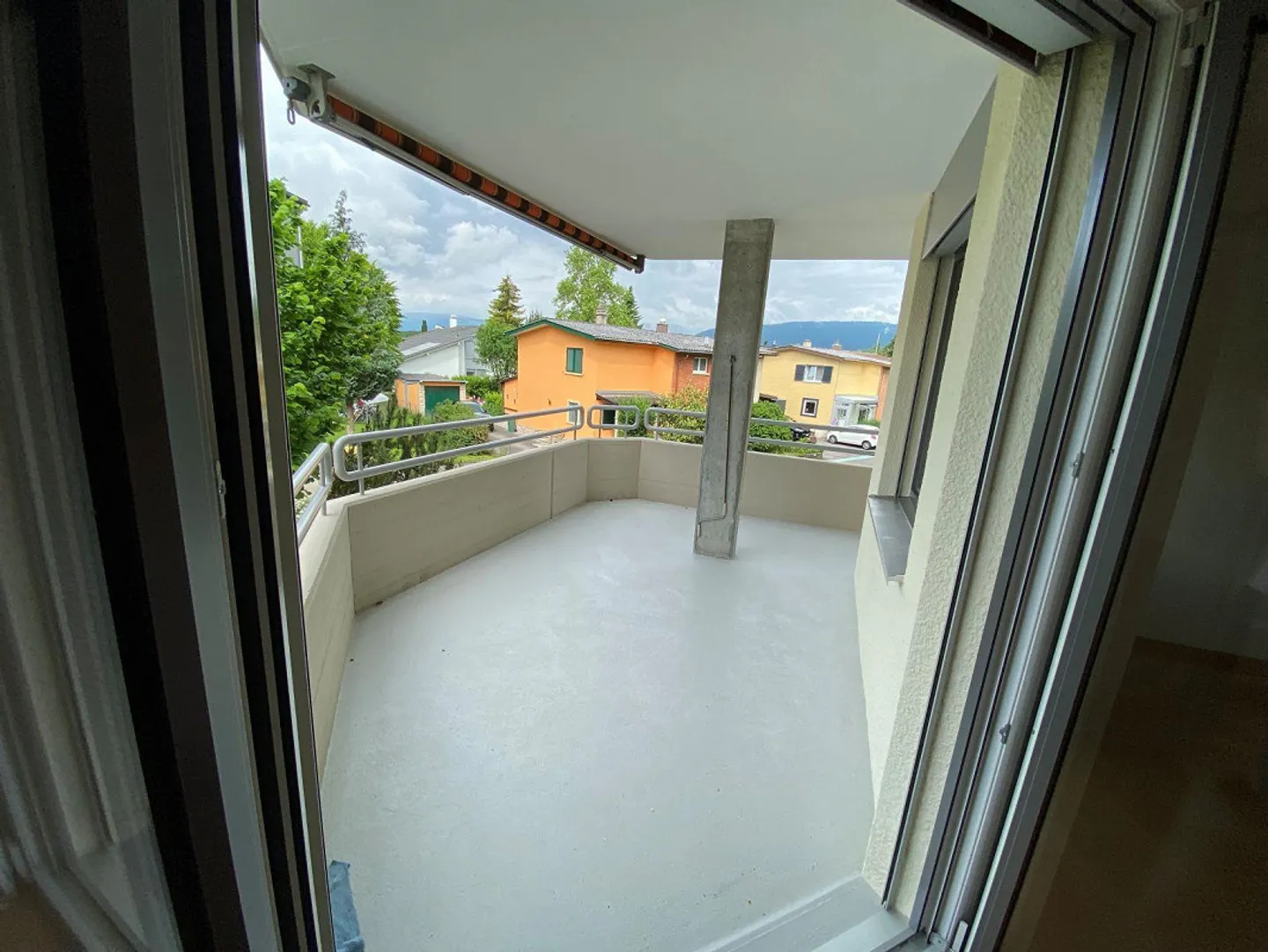 4,5 Zimmerwohnung mit neuen Bäder und neuer Küche 122m2 - Foto 3 von 23